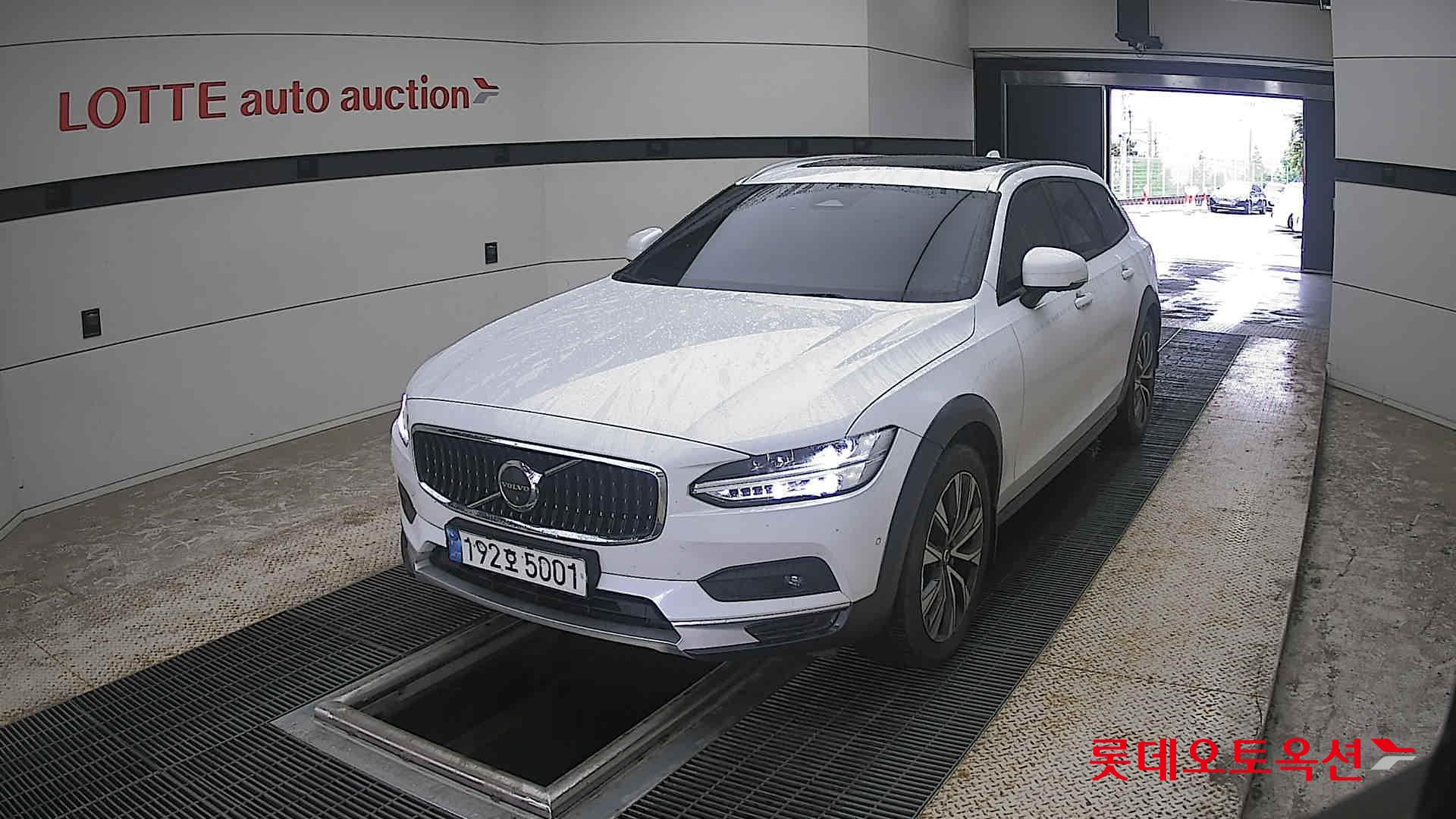 2023 - volvo v90