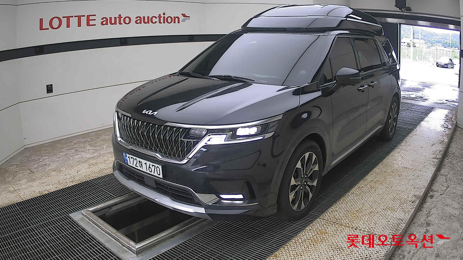 2023 - kia carnival