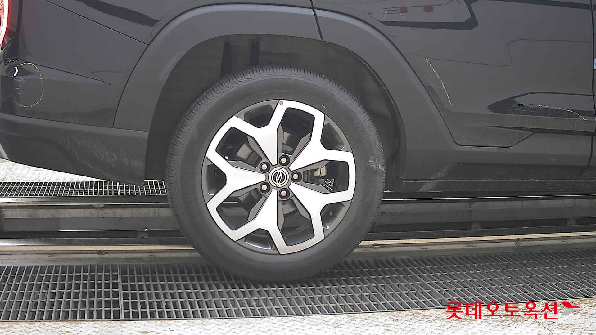 KG Mobility Torres - 28