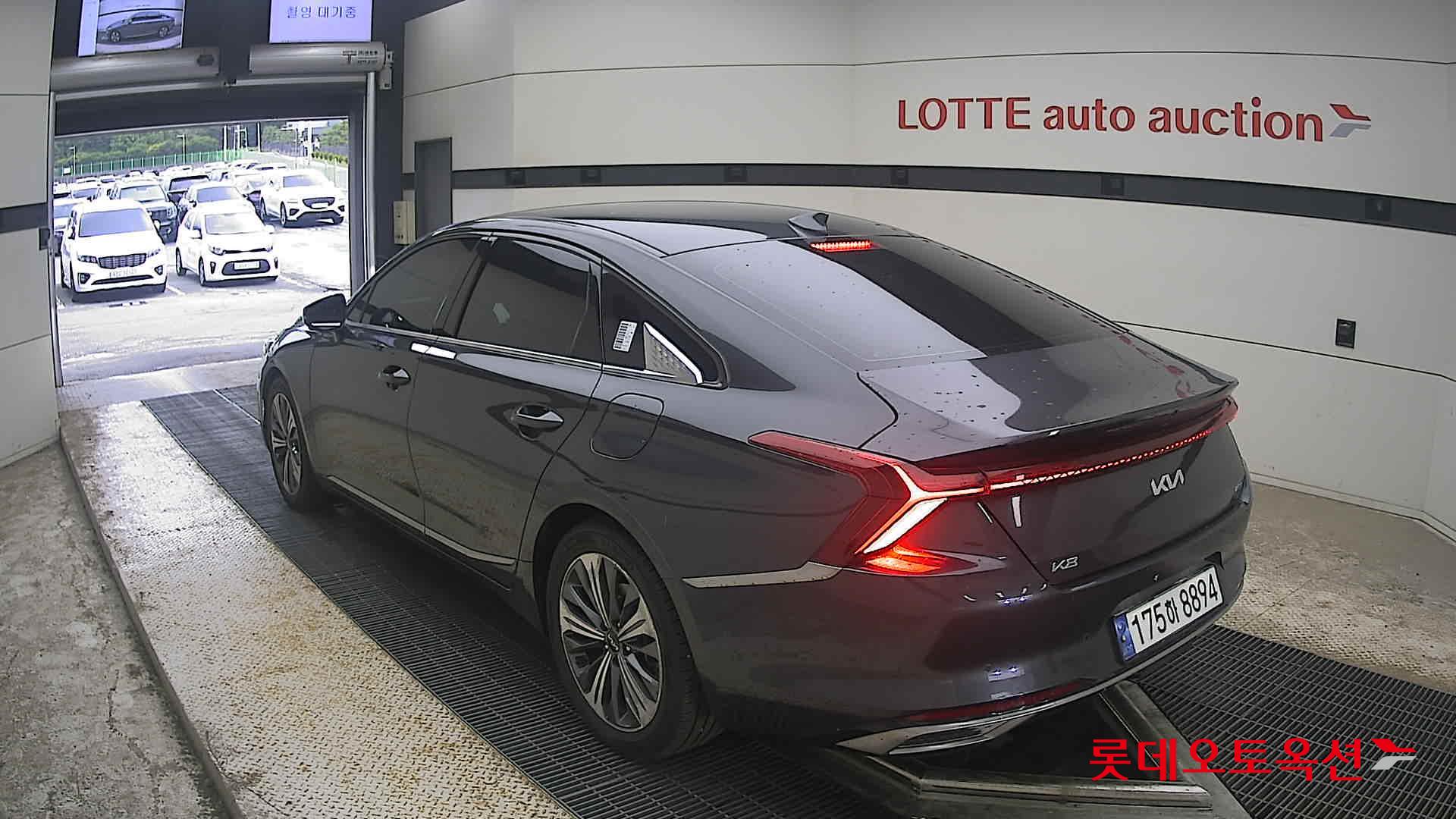 2023 - kia k8