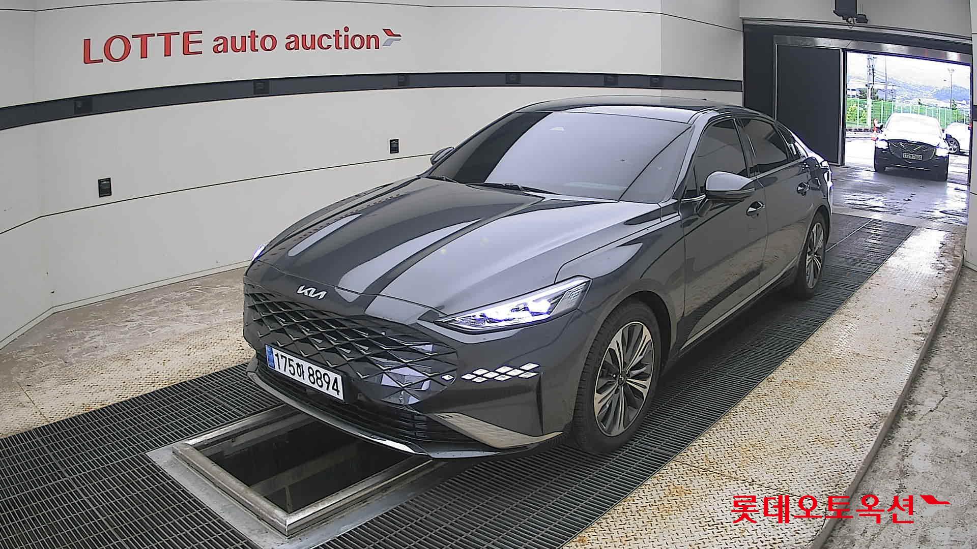 2023 - kia k8