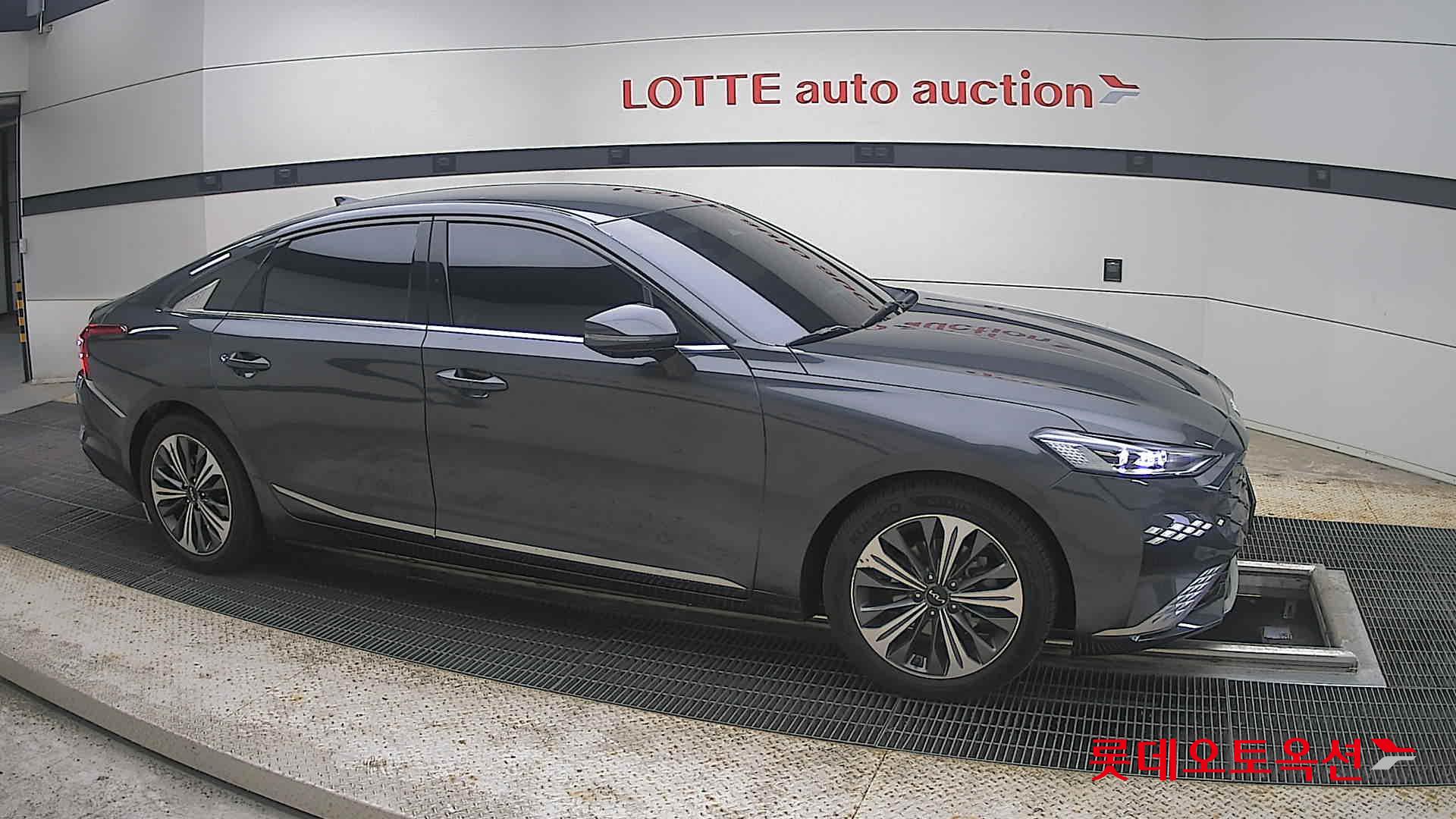 2023 - kia k8