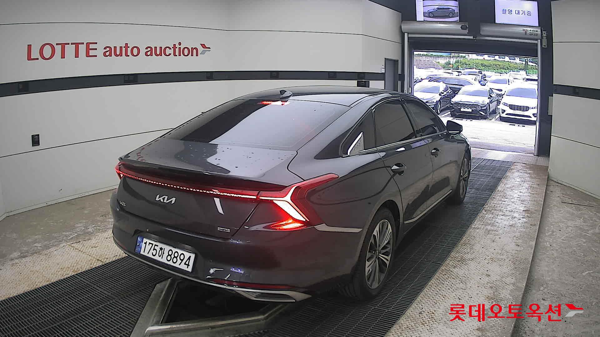 2023 - kia k8