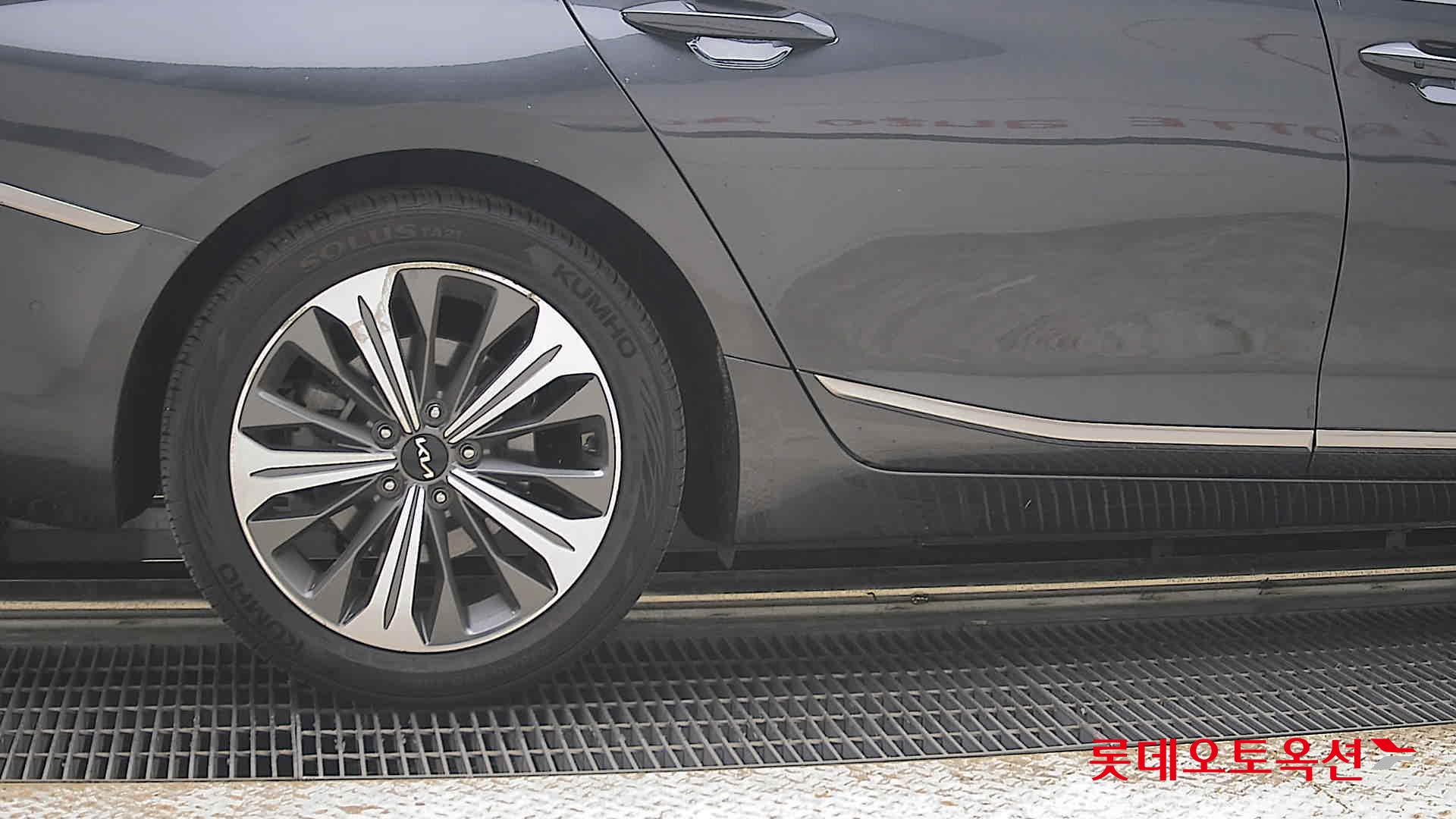 2023 - kia k8
