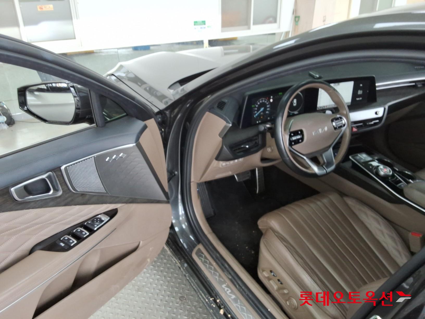 2023 - kia k8