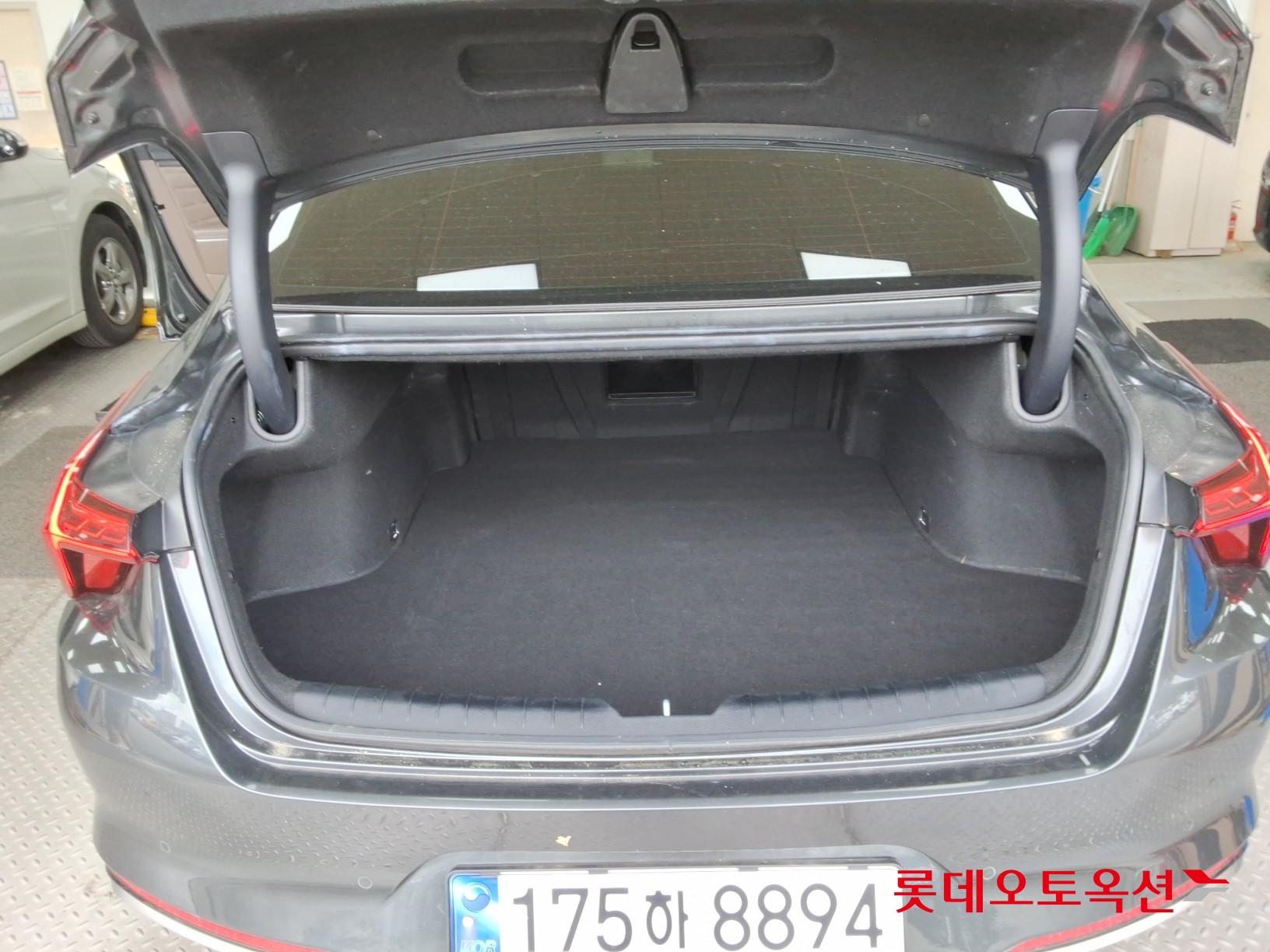 2023 - kia k8