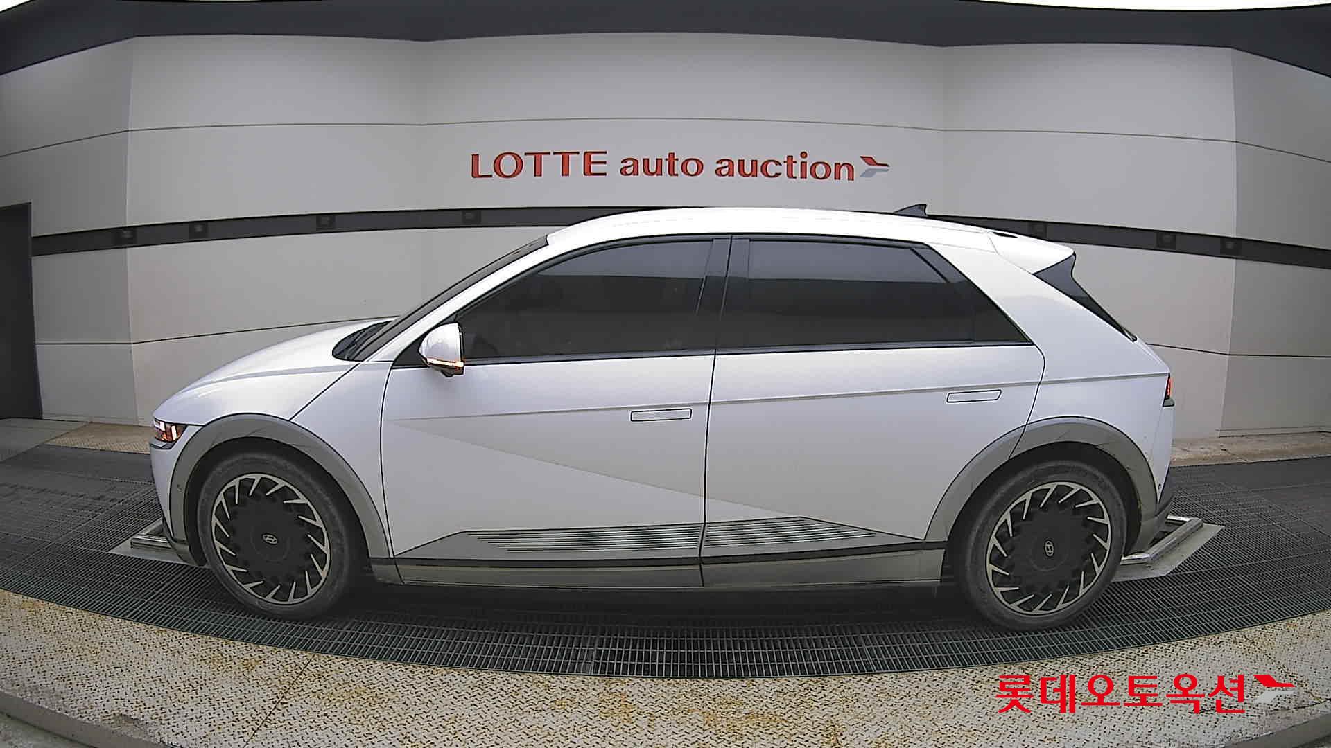 Hyundai Ioniq 5 - 13