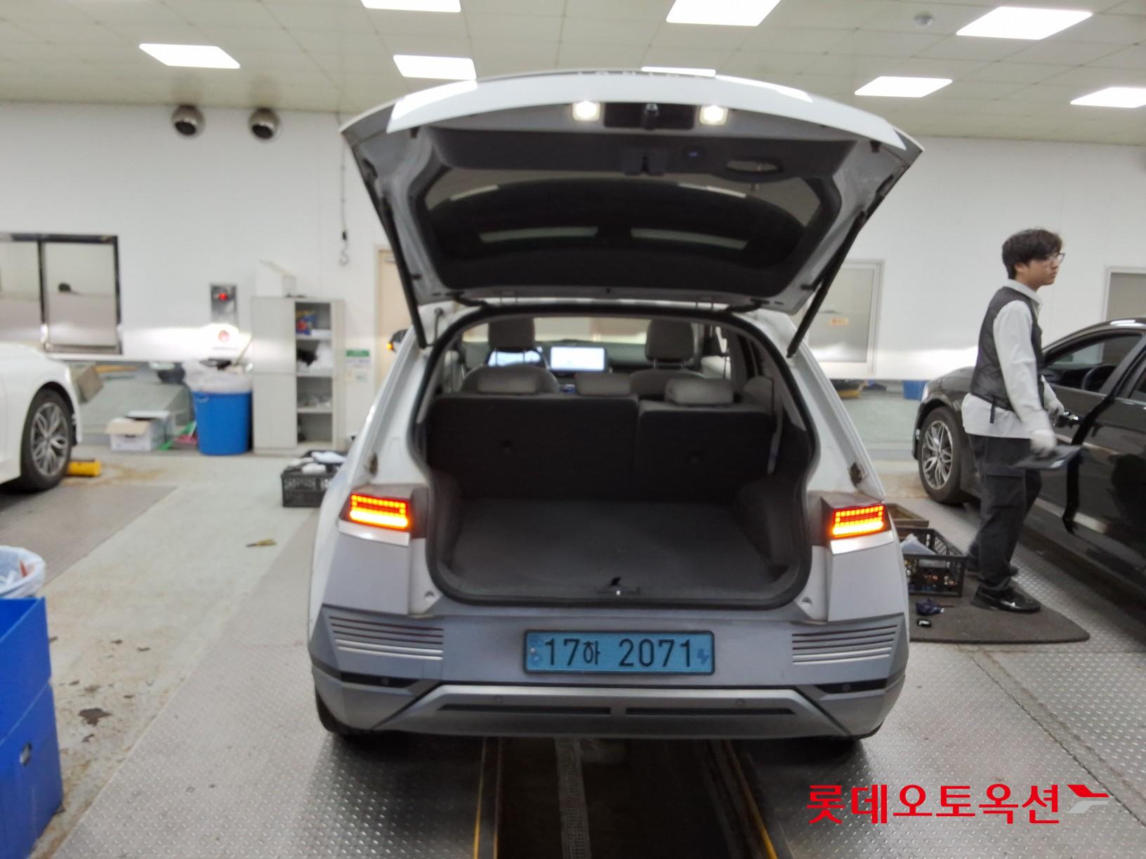 Hyundai Ioniq 5 - 9