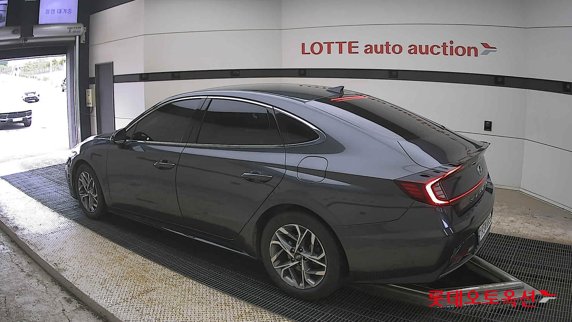 Hyundai Sonata - 15