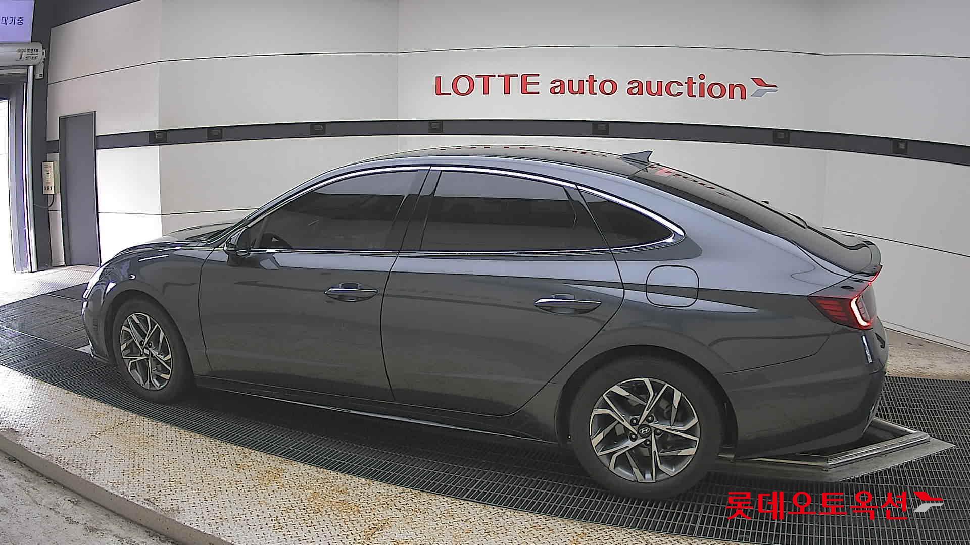 Hyundai Sonata - 14