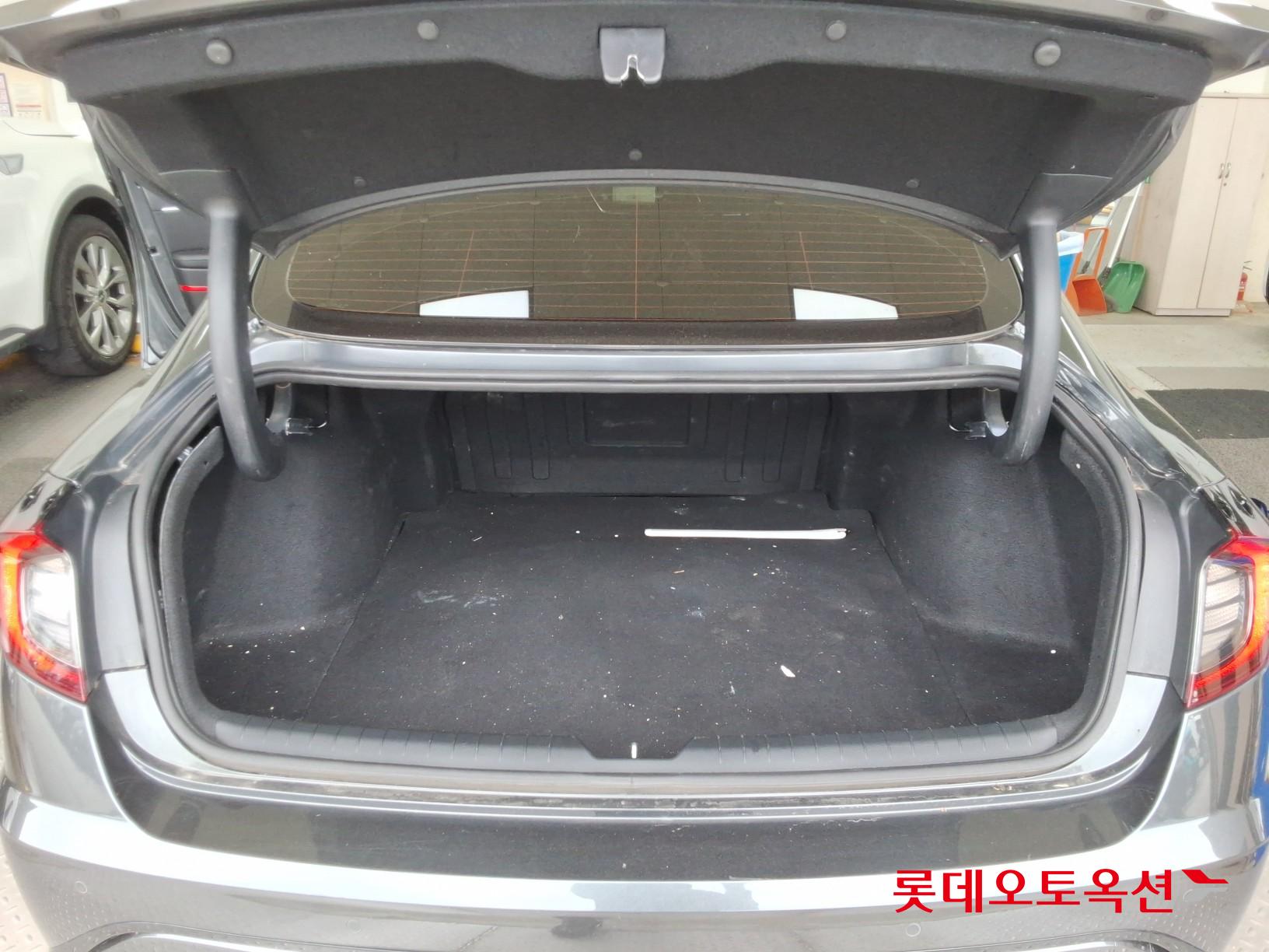 Hyundai Sonata - 9