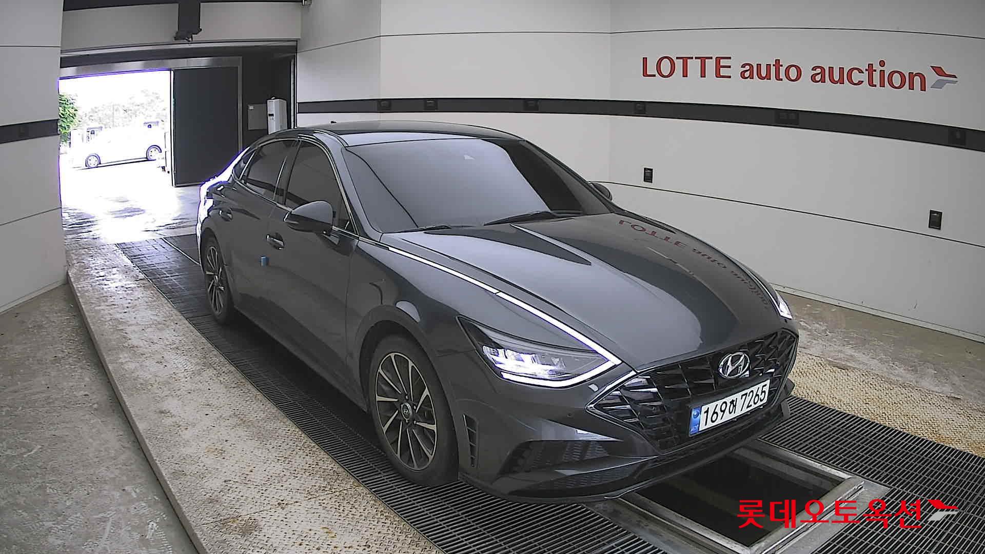 Hyundai Sonata - 6