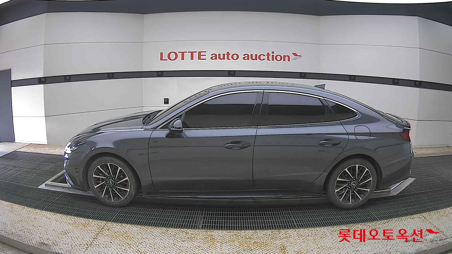 Hyundai Sonata - 13