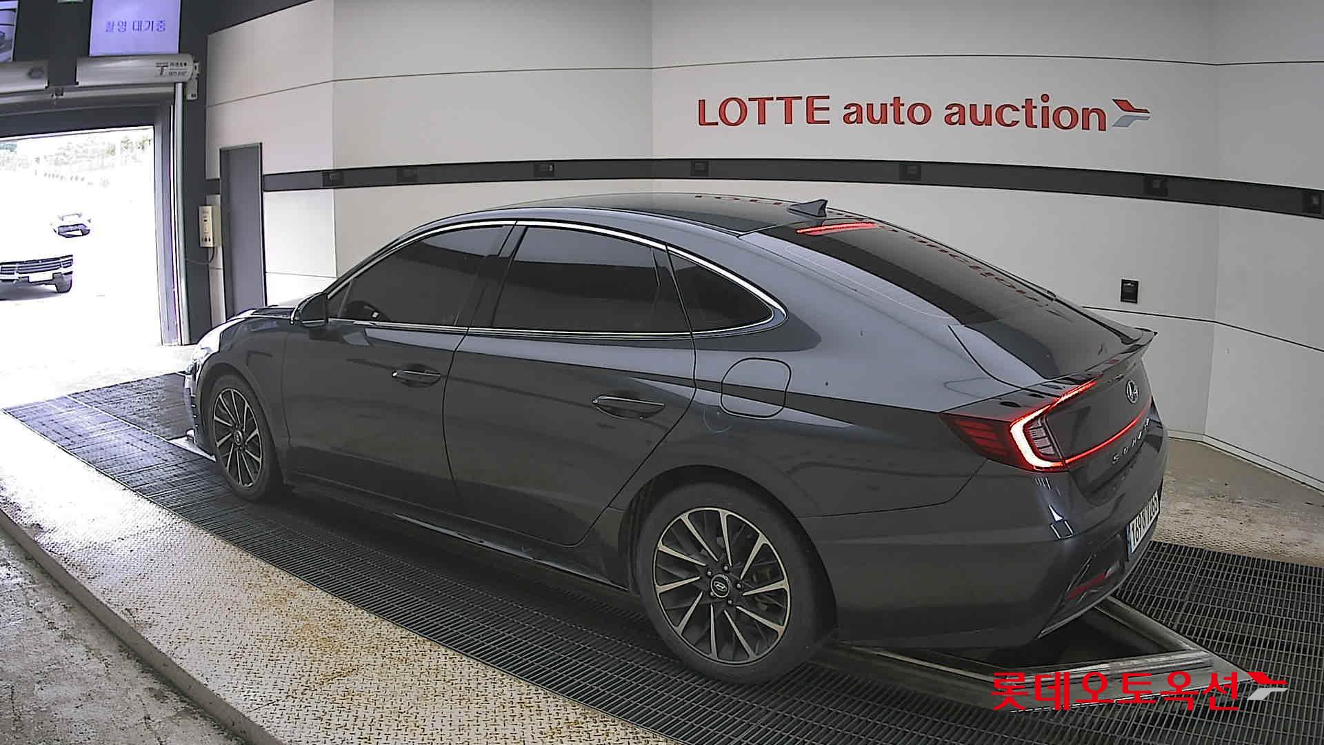 Hyundai Sonata - 15