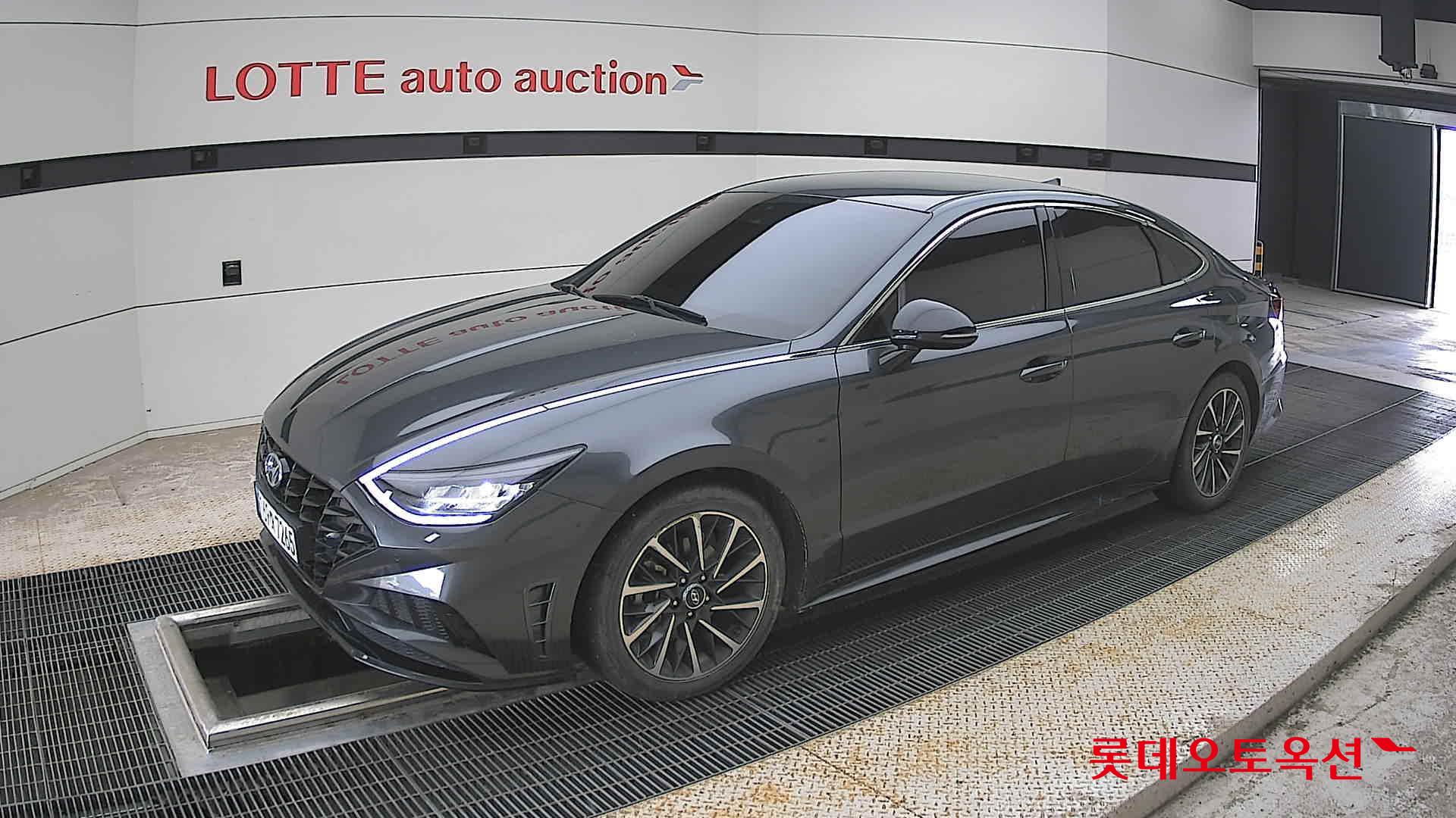 Hyundai Sonata - 11