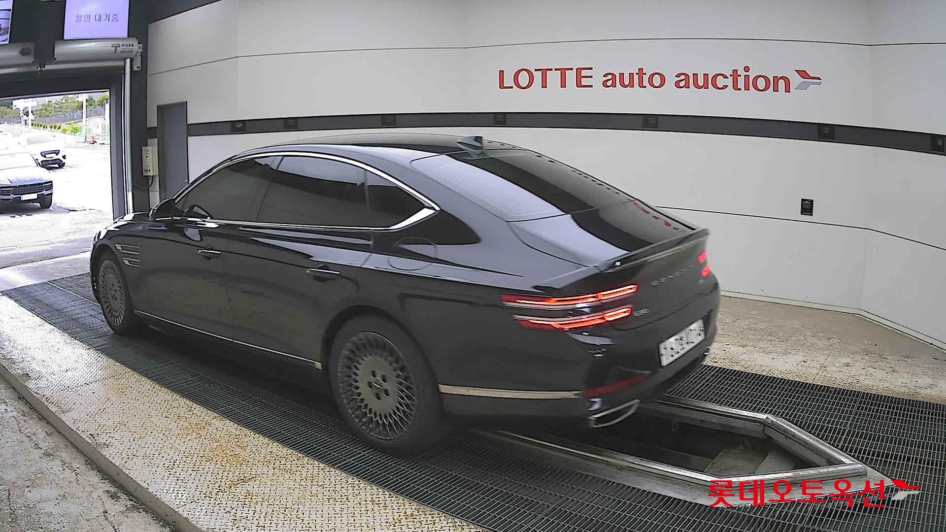 Genesis G80 - 15