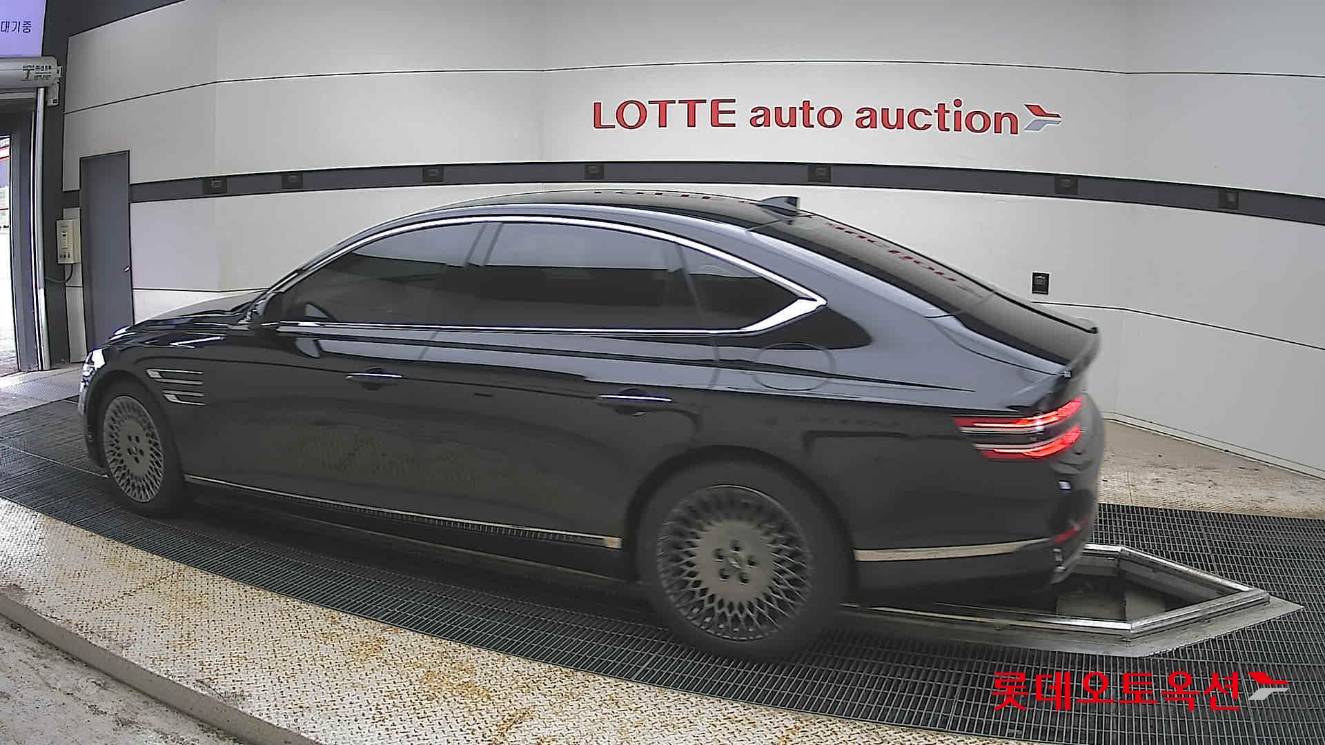 Genesis G80 - 14