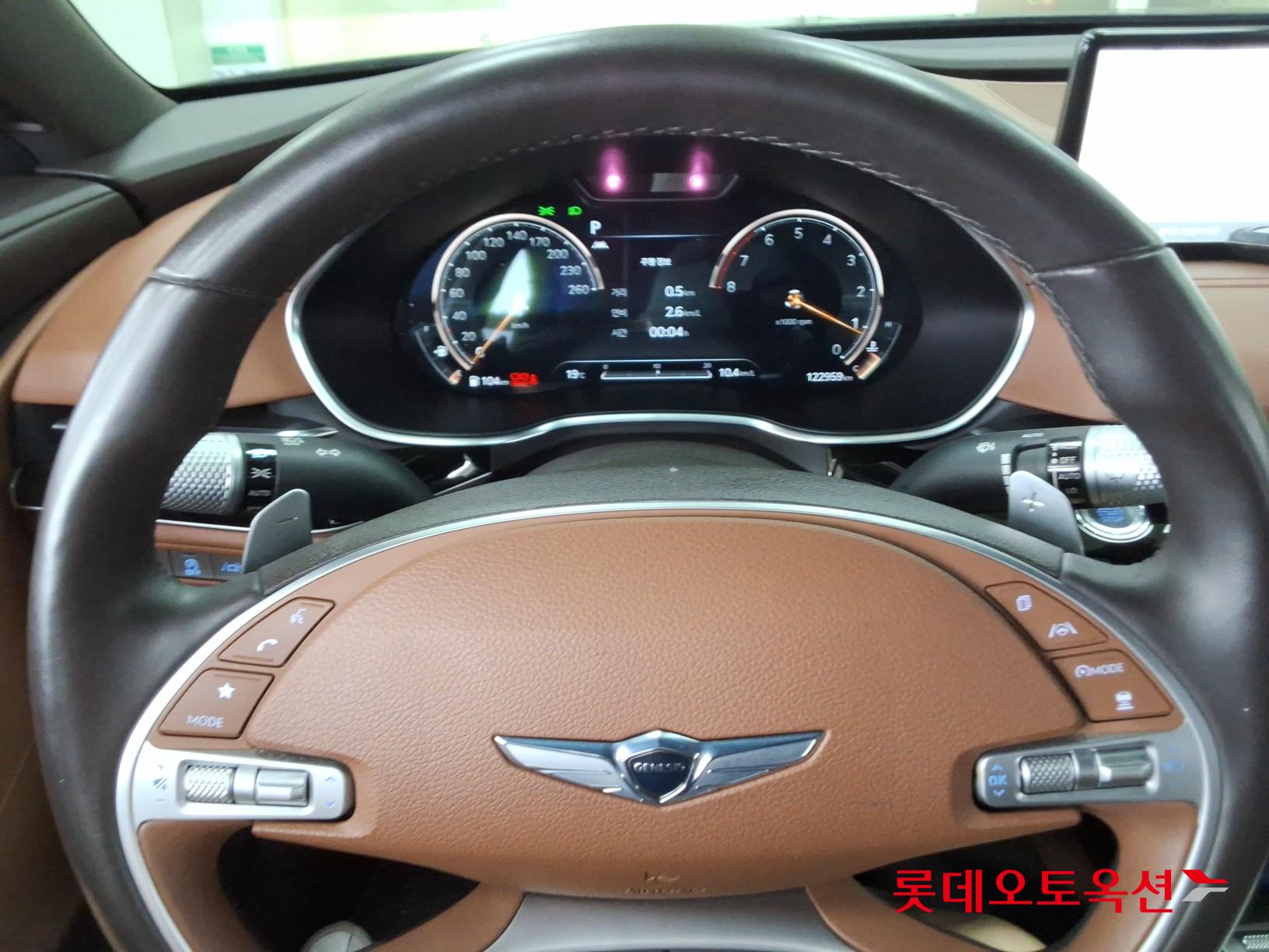 Genesis G80 - 30