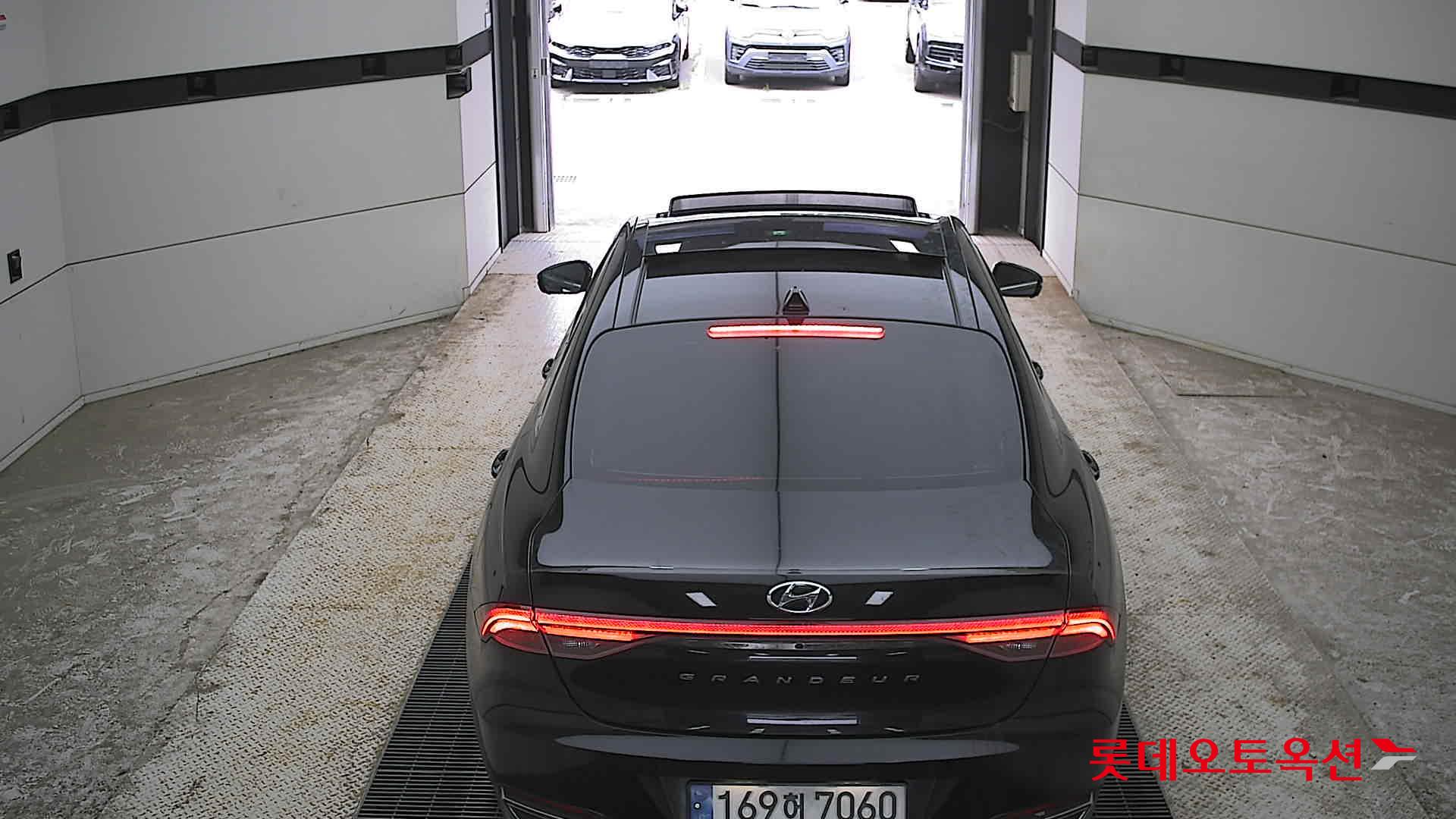 Hyundai Grandeur - 17