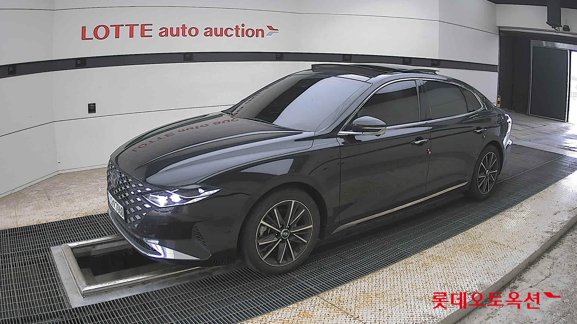 Hyundai Grandeur - 11