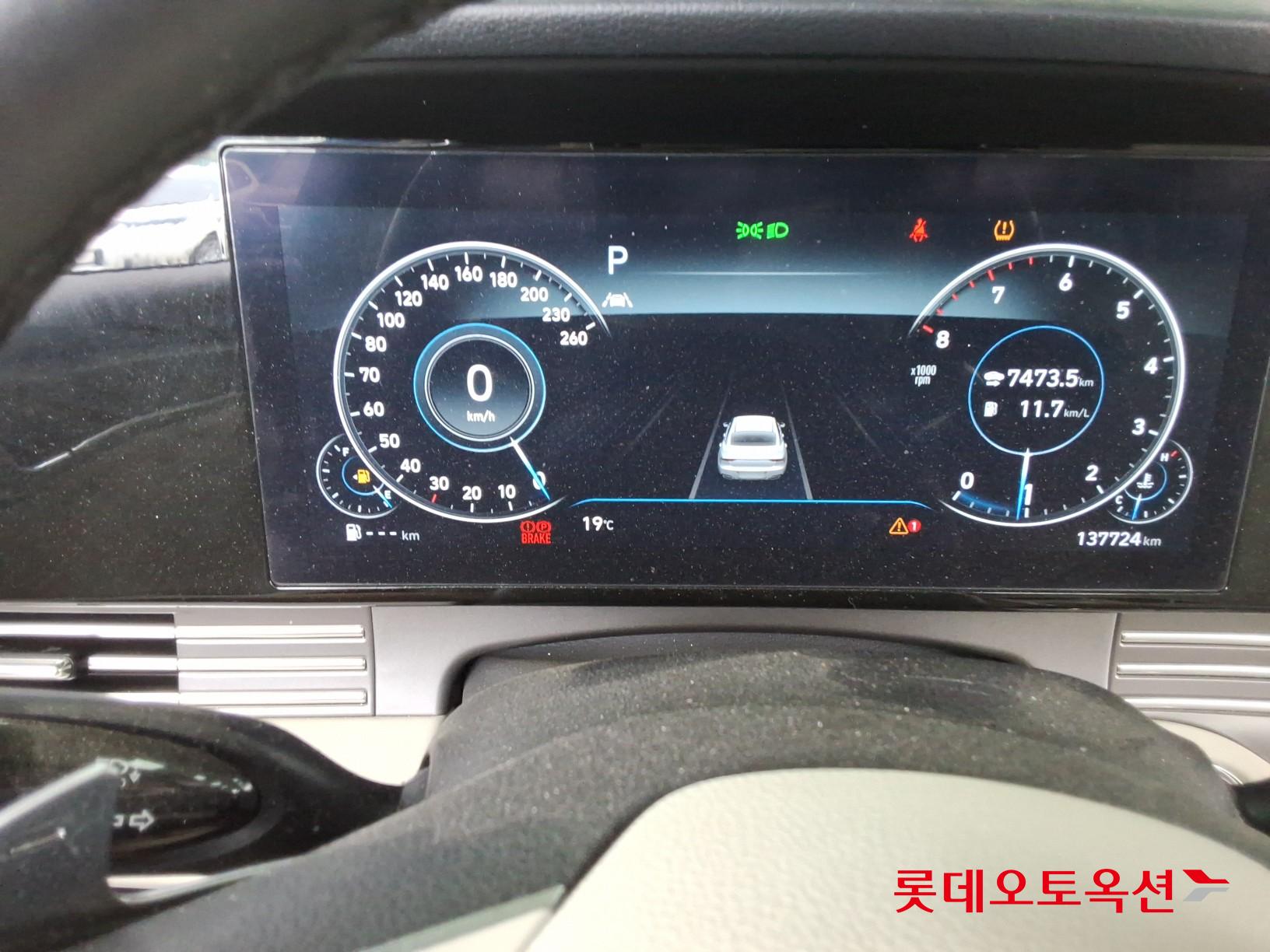 Hyundai Grandeur - 30