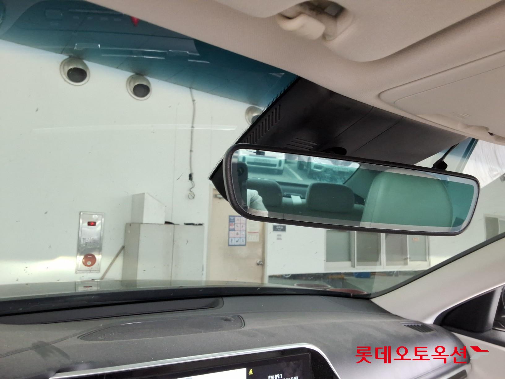 Hyundai Grandeur - 33