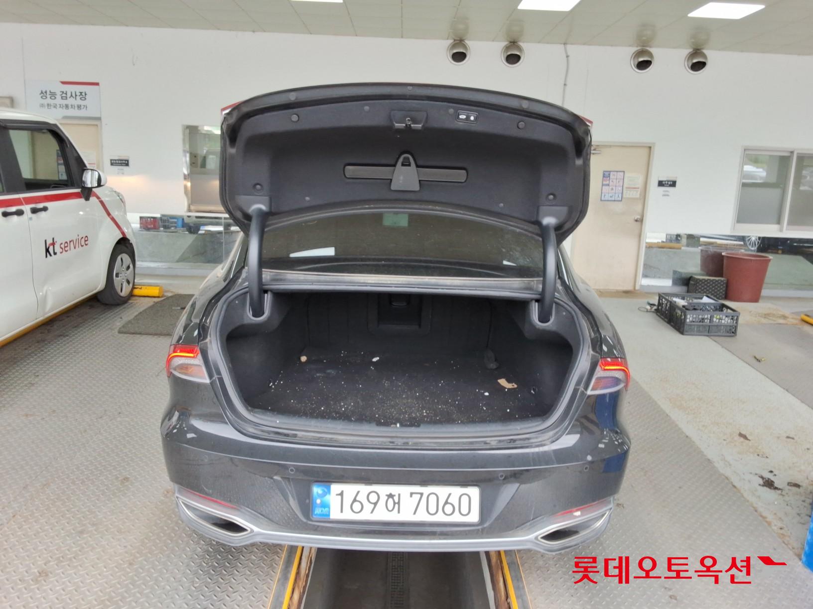 Hyundai Grandeur - 9