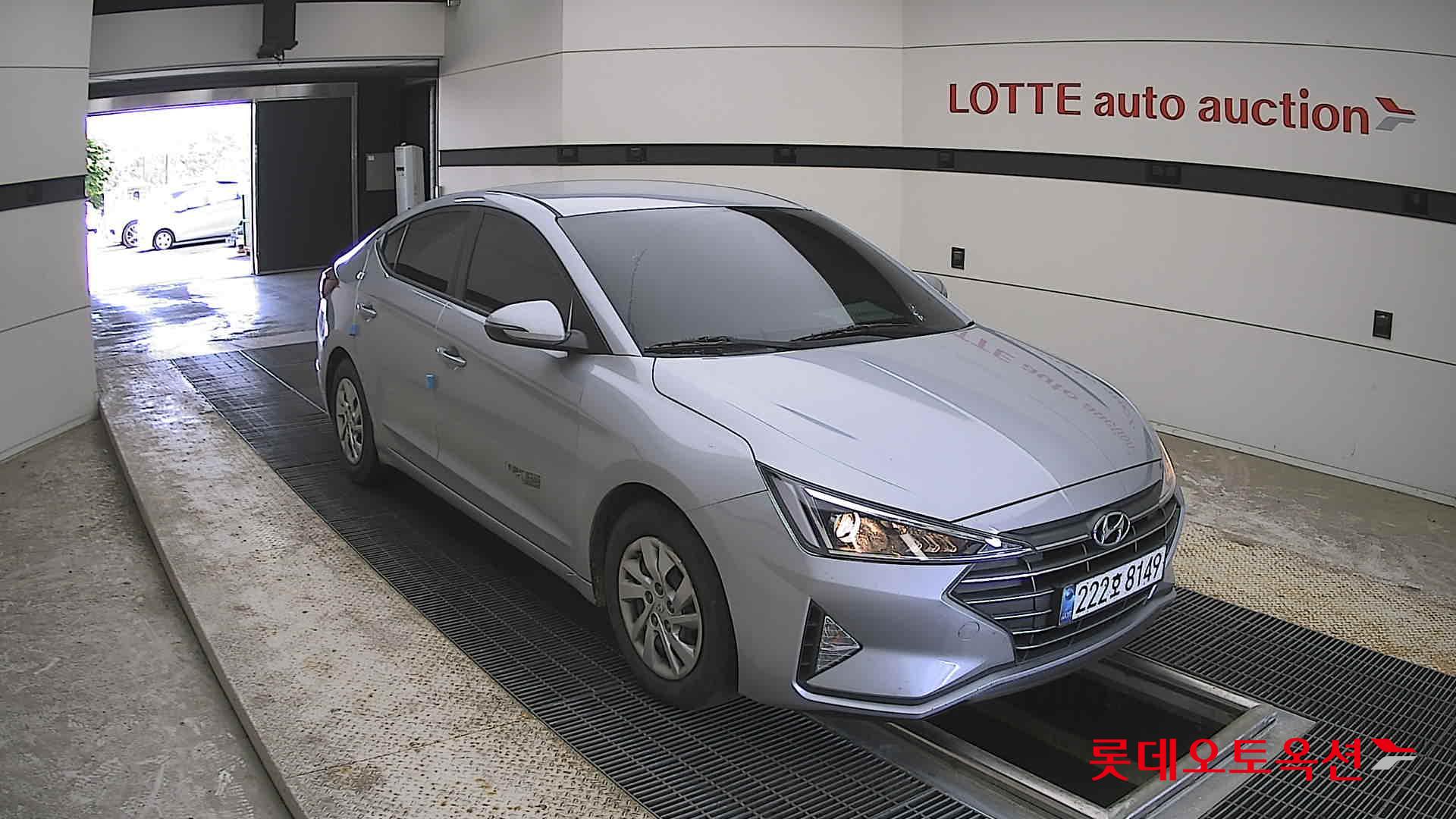 Hyundai Elantra - 6