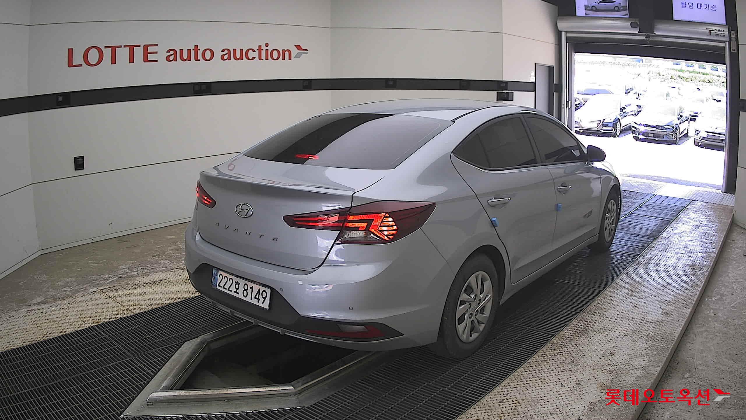 Hyundai Elantra - 5