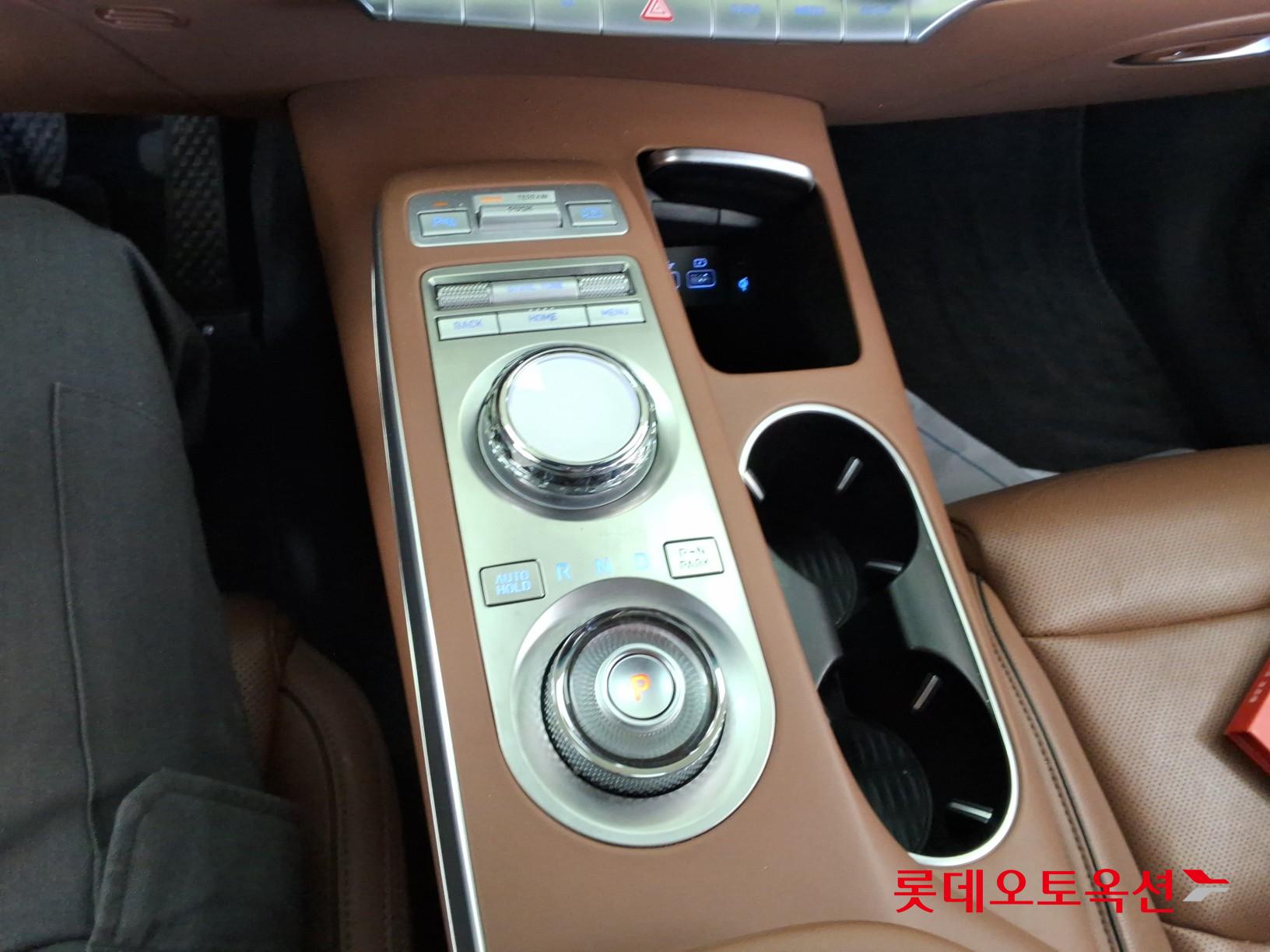 Genesis GV70 - 34