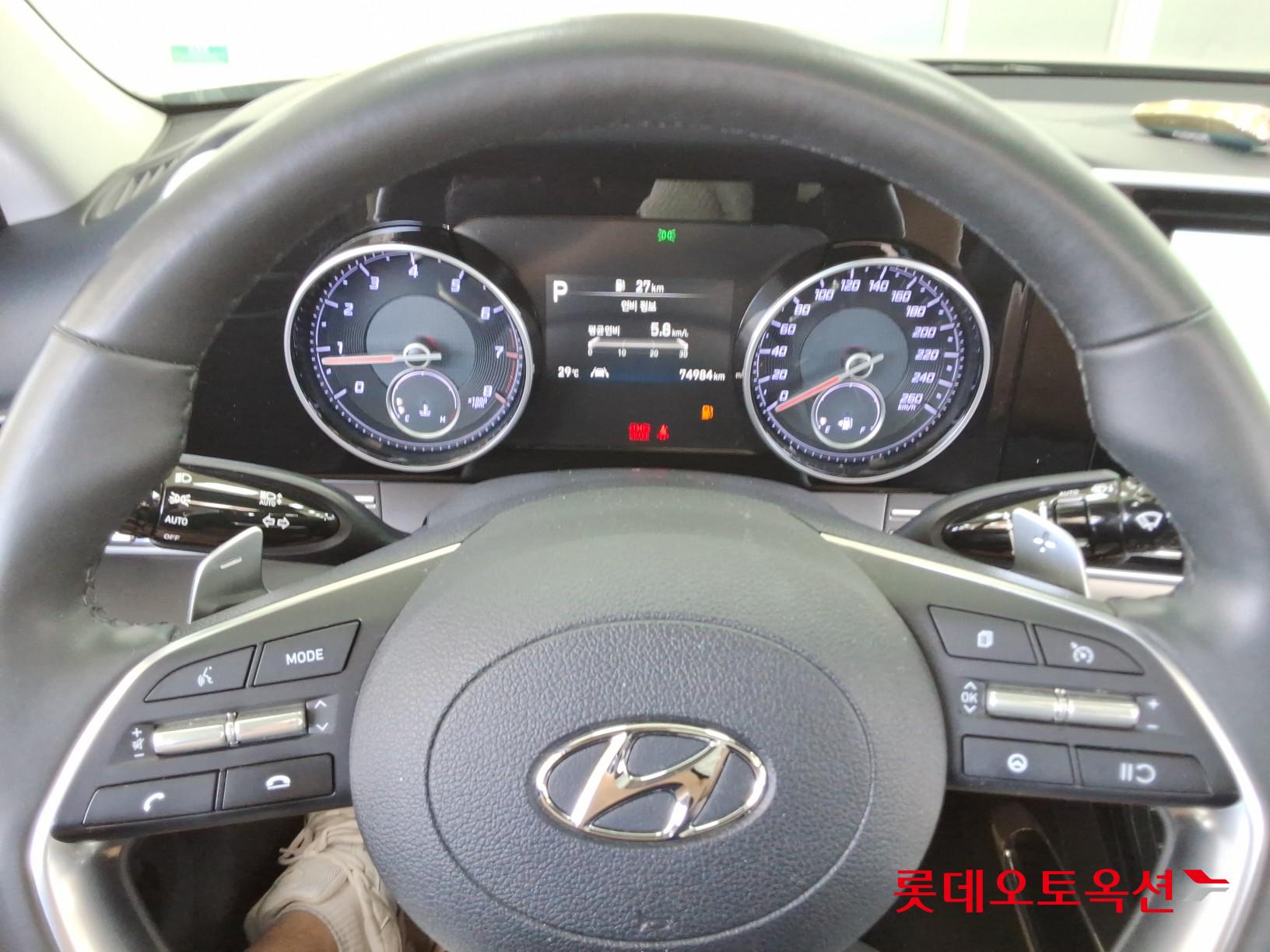 Hyundai Grandeur - 30
