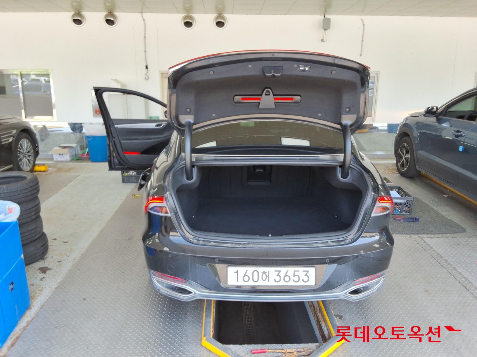 Hyundai Grandeur - 9