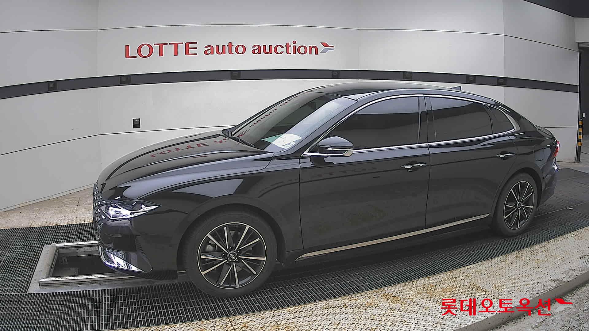 Hyundai Grandeur - 12