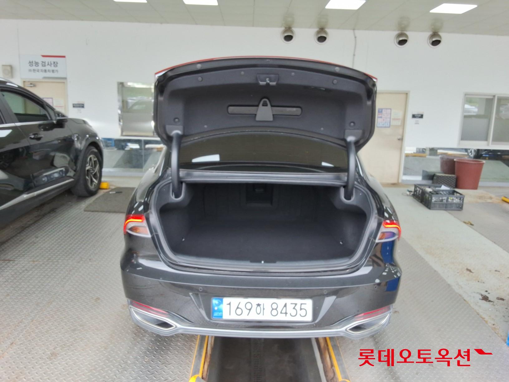 Hyundai Grandeur - 9