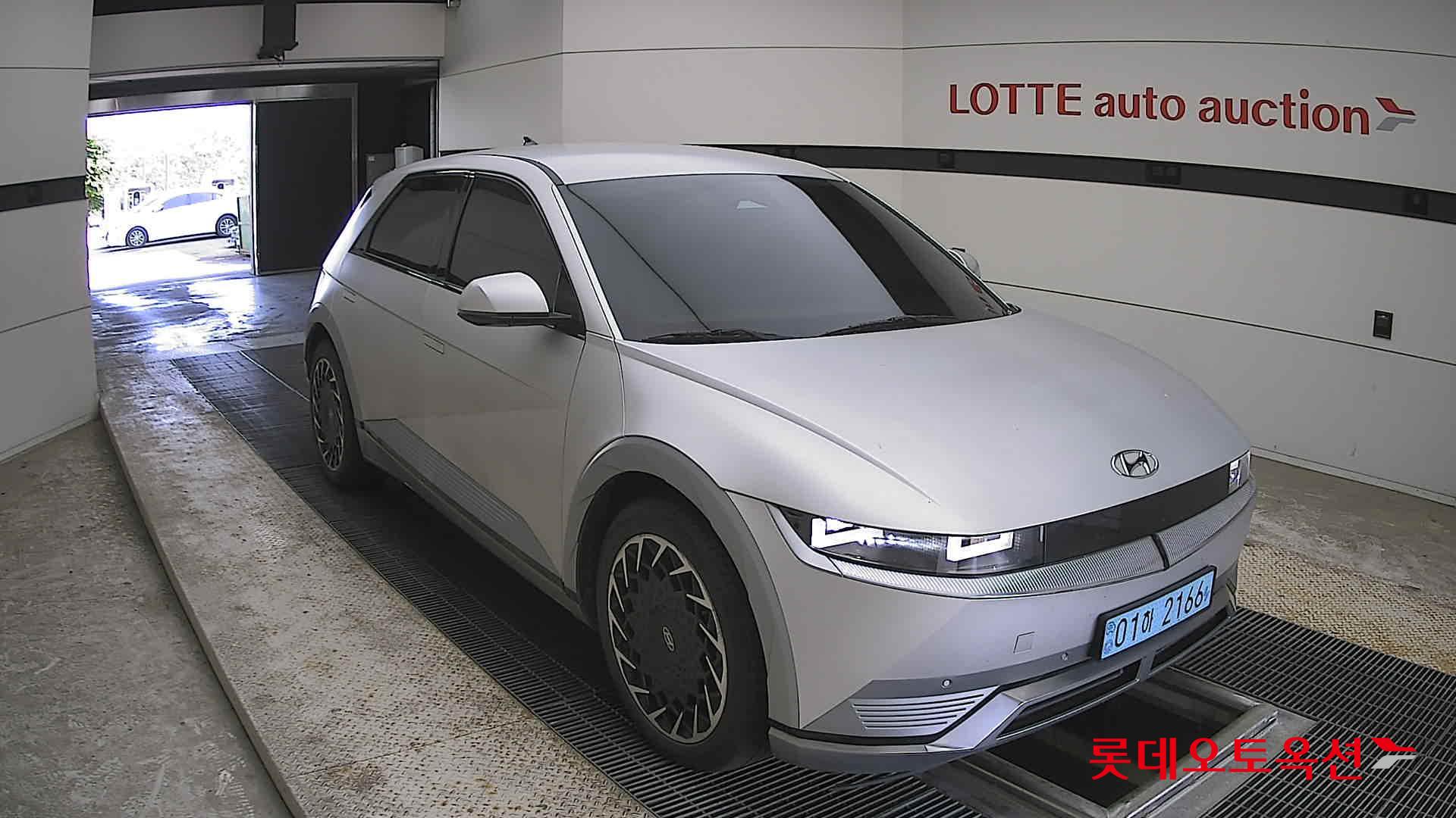 Hyundai Ioniq 5 - 6