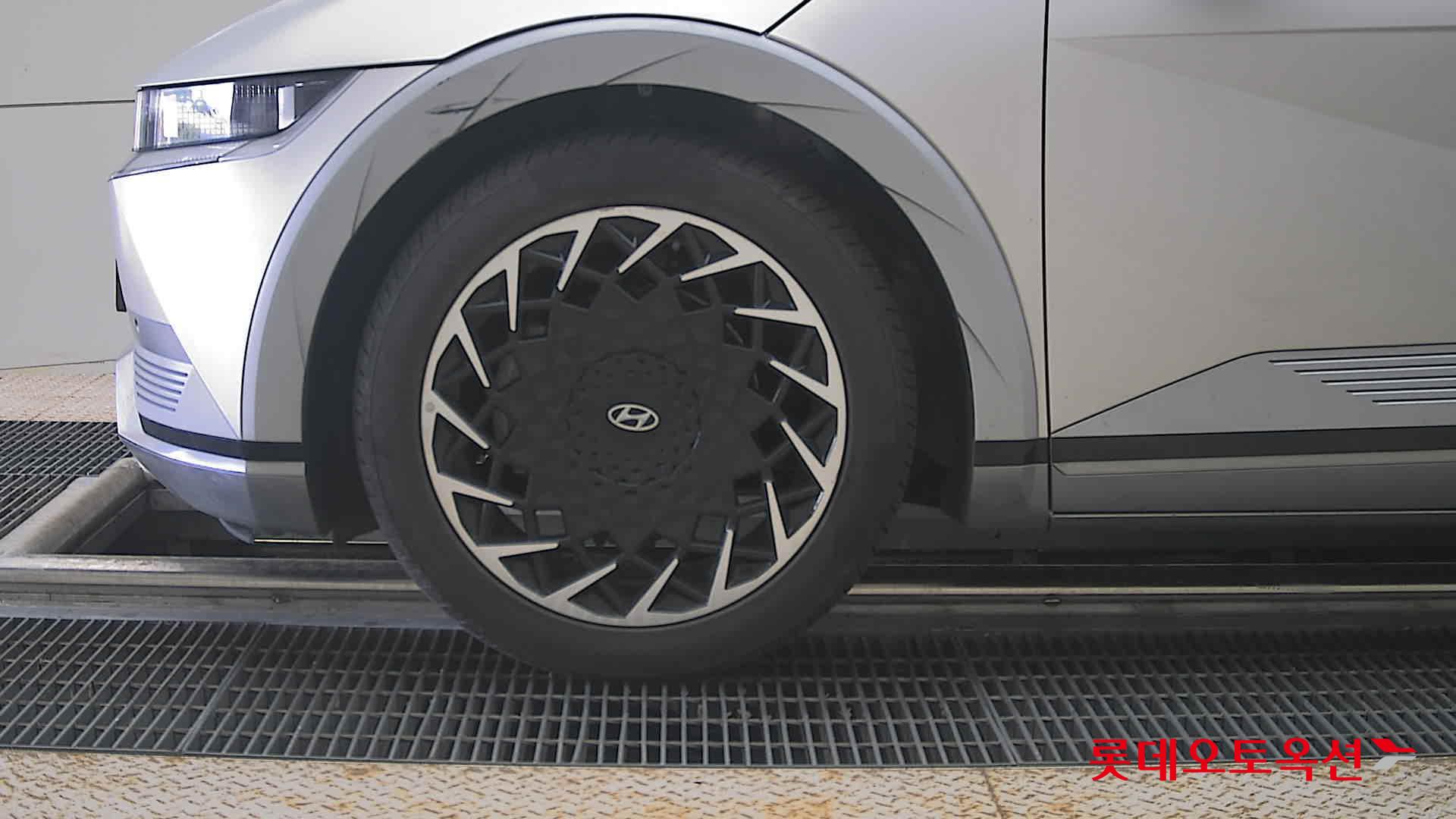 Hyundai Ioniq 5 - 25