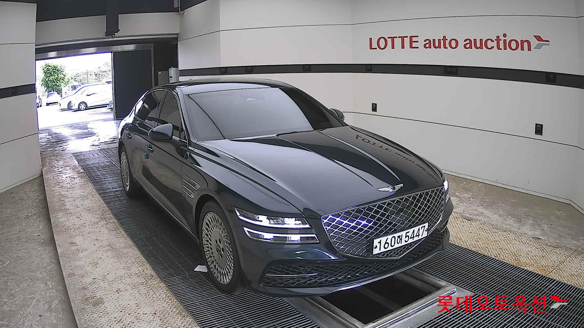 Genesis G80 - 24