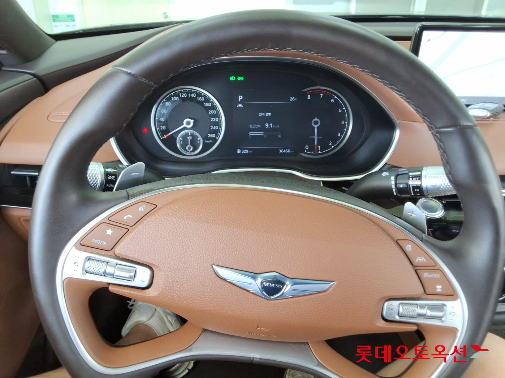 Genesis G80 - 30