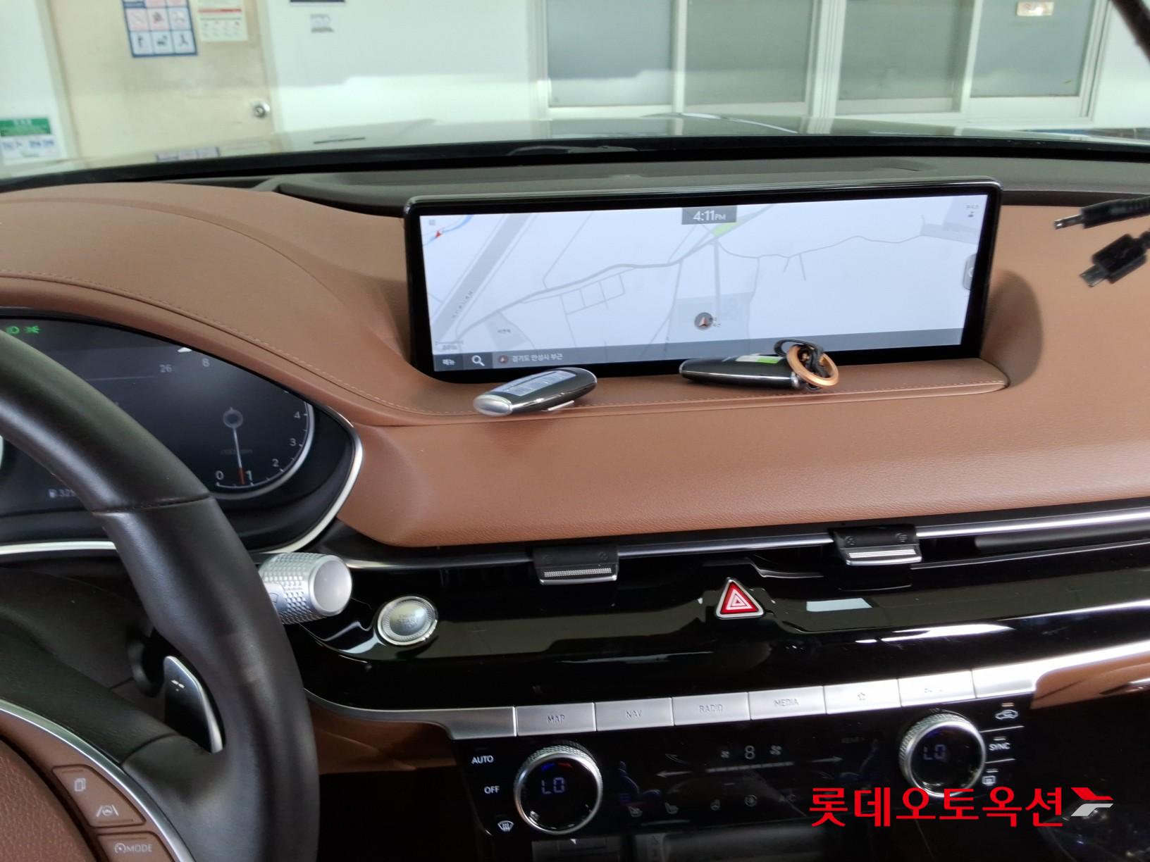 Genesis G80 - 32