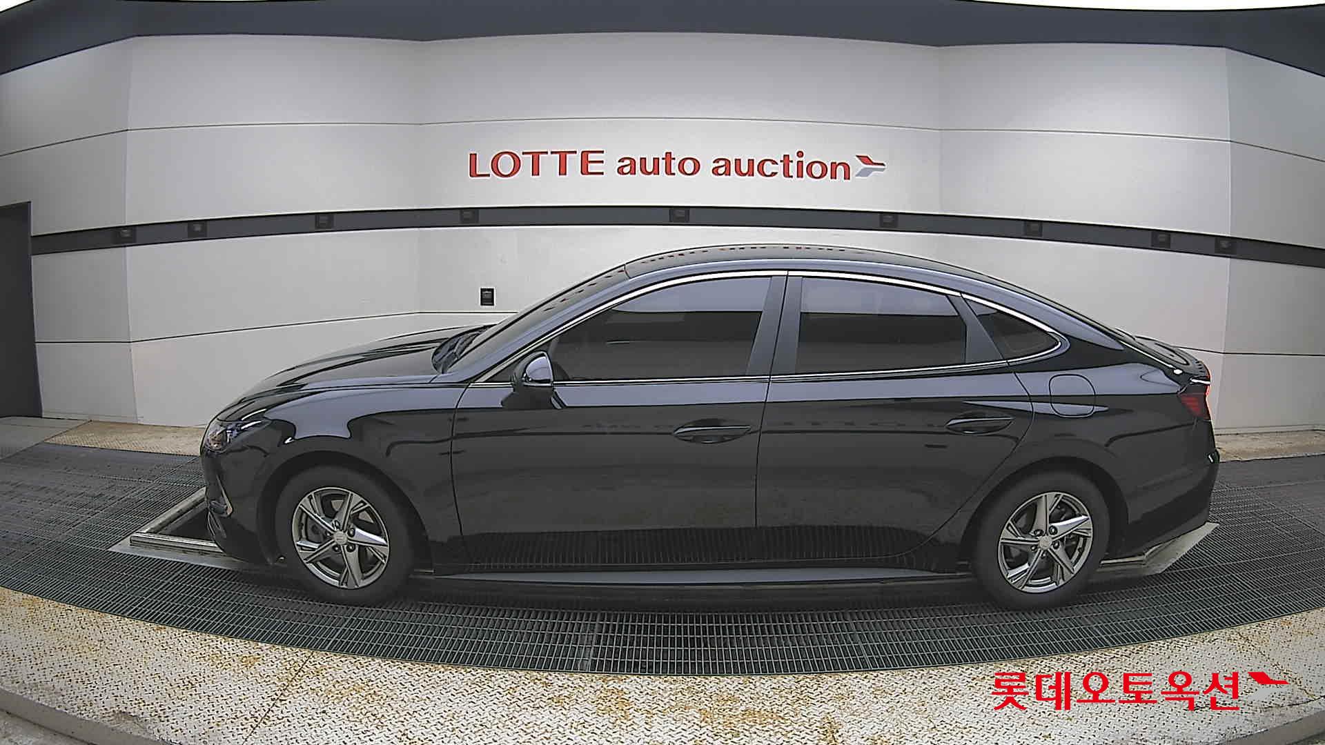 Hyundai Sonata - 13