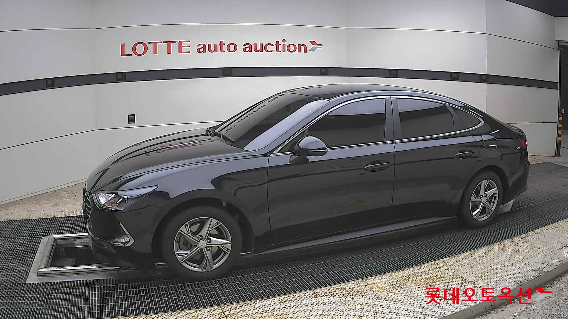 Hyundai Sonata - 12