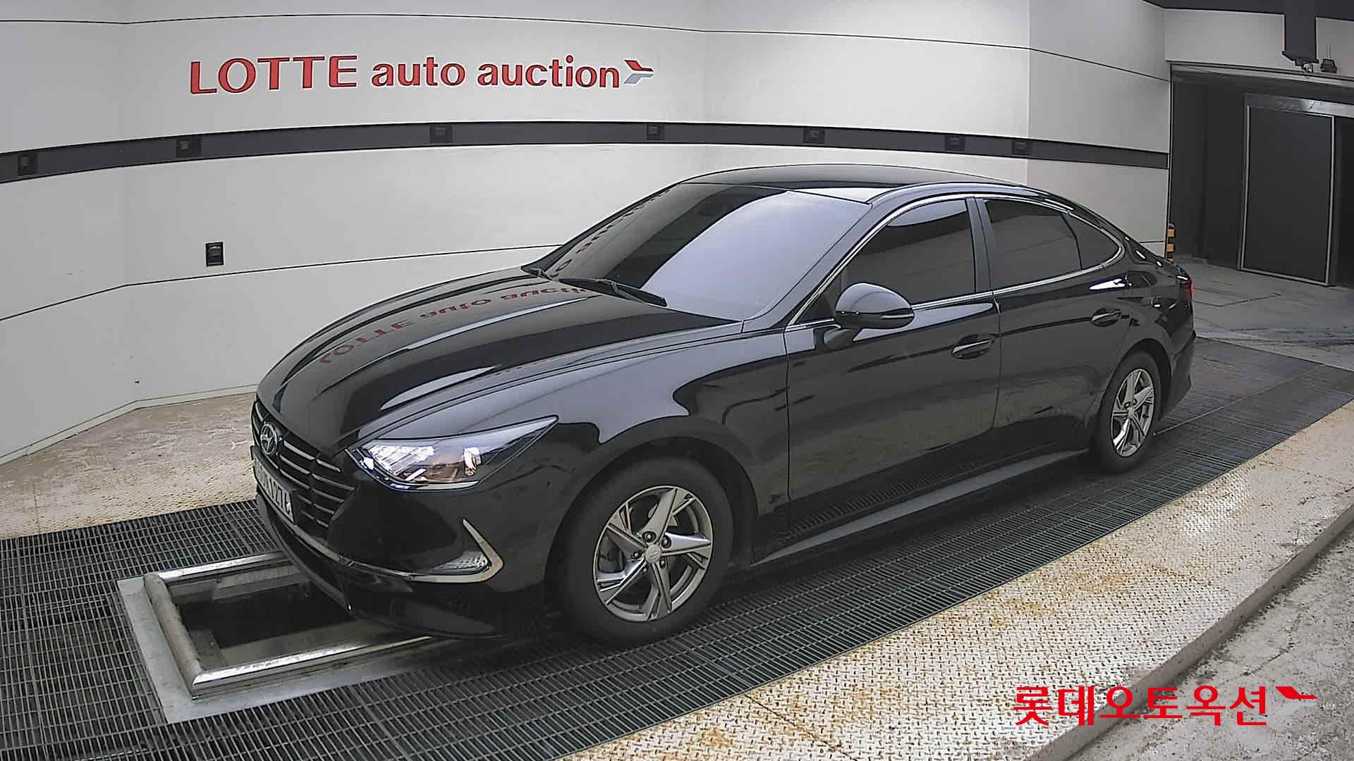 Hyundai Sonata - 11
