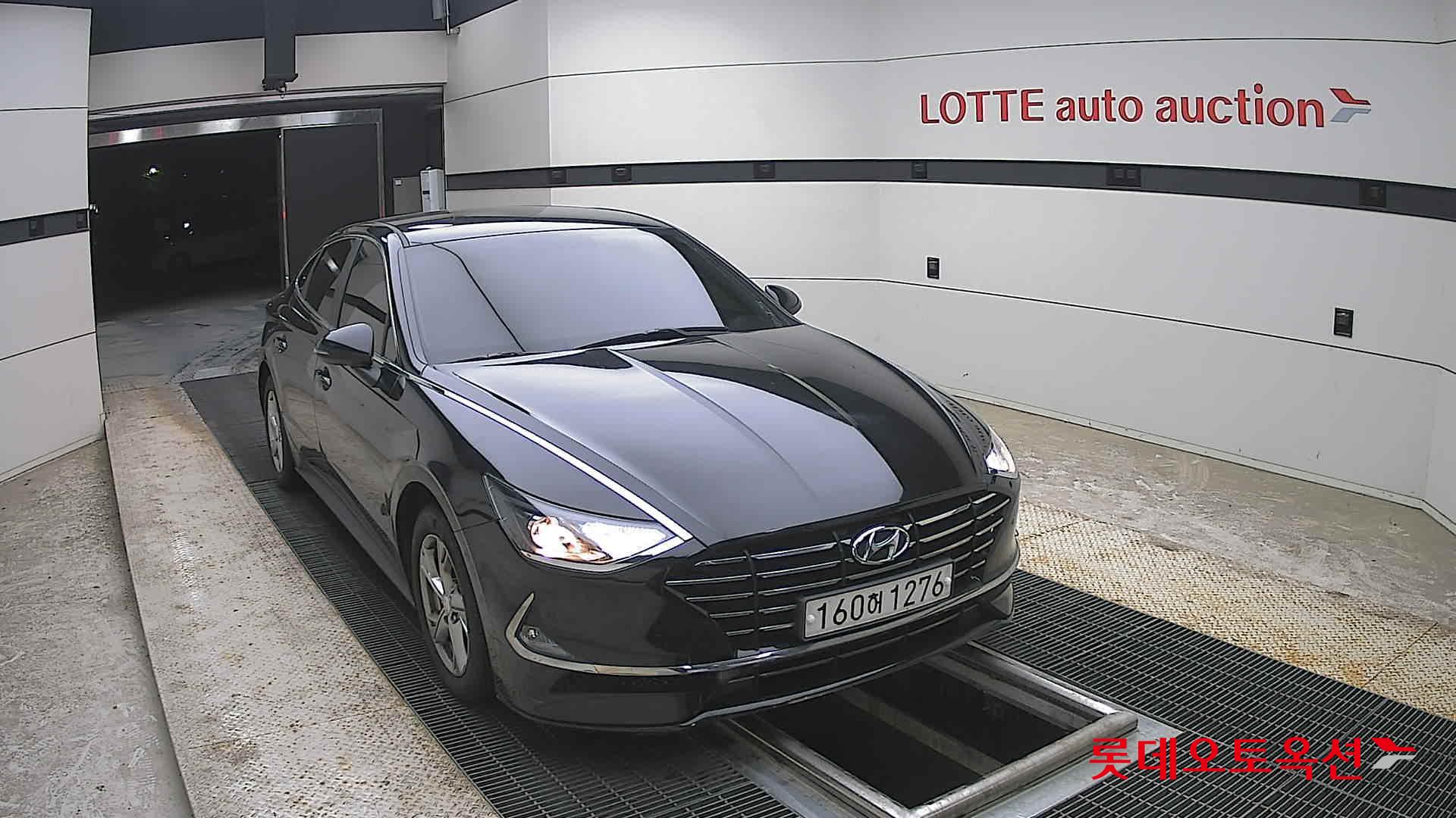 Hyundai Sonata - 24