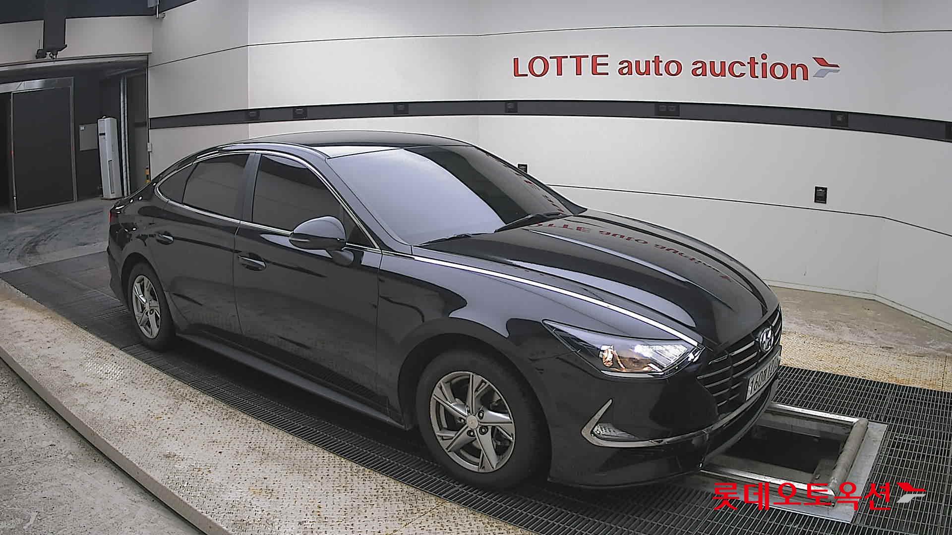 Hyundai Sonata - 23
