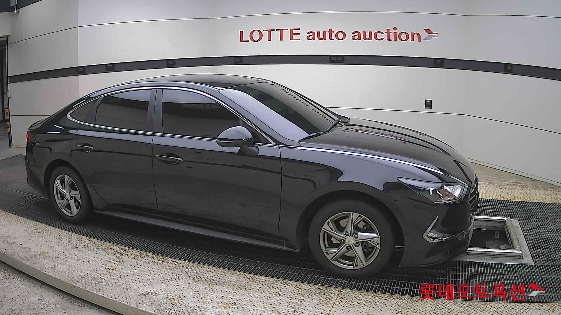 Hyundai Sonata - 22