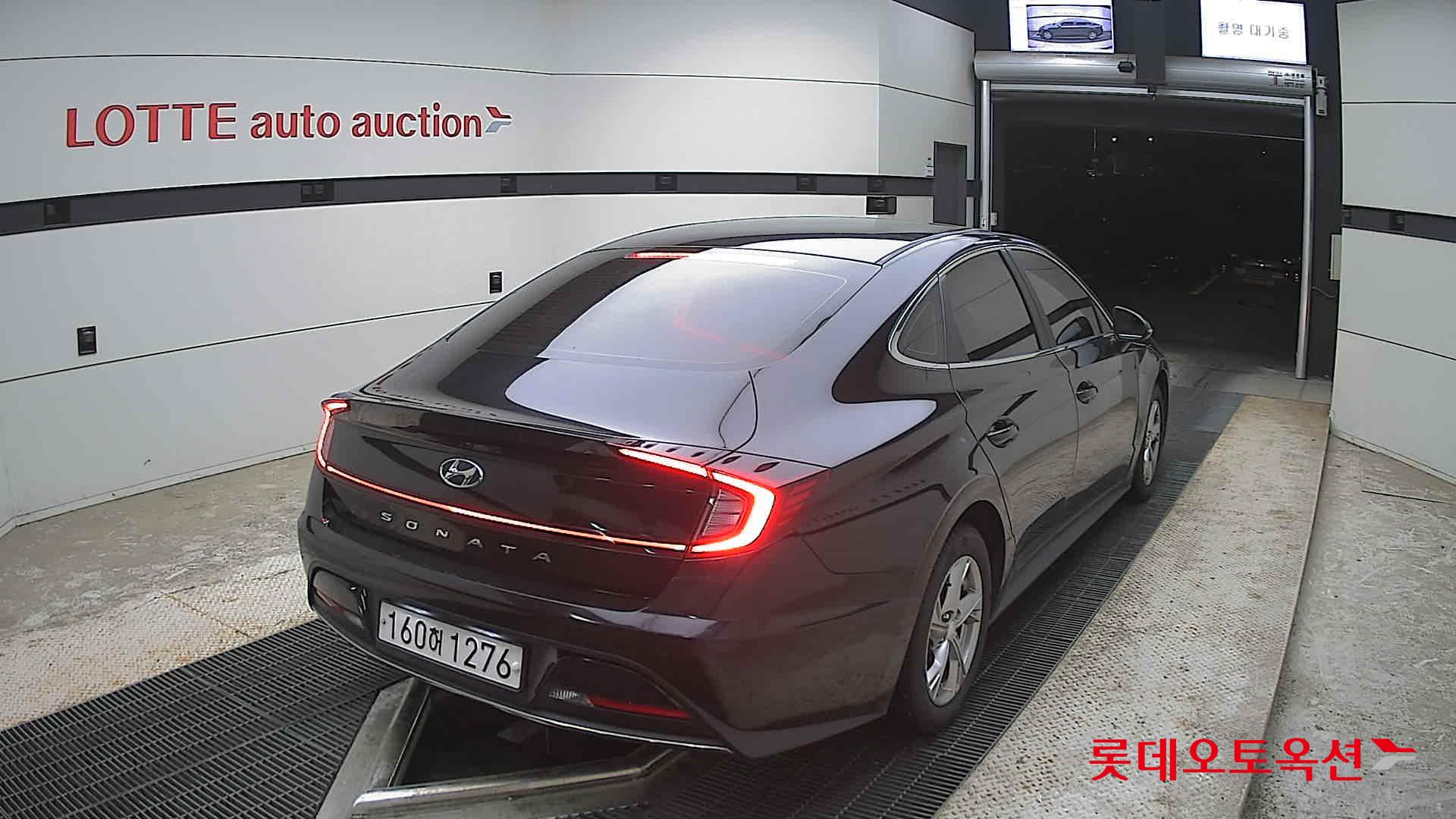 Hyundai Sonata - 18