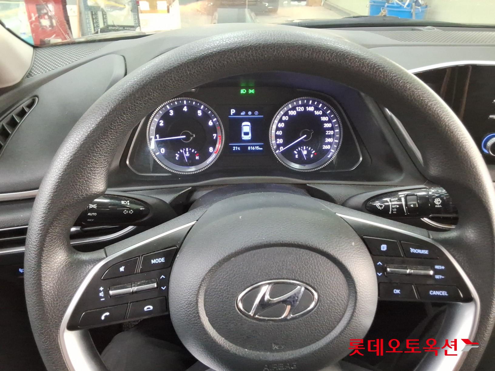 Hyundai Sonata - 30