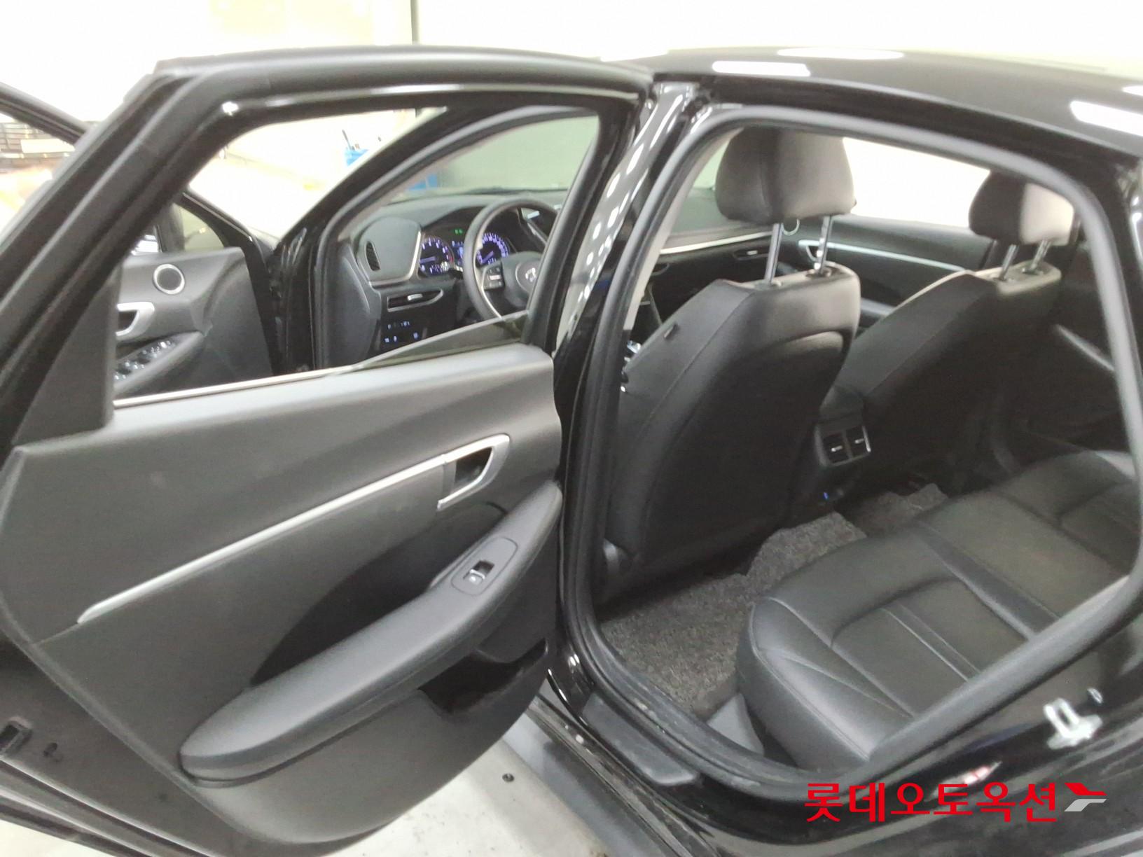 Hyundai Sonata - 37