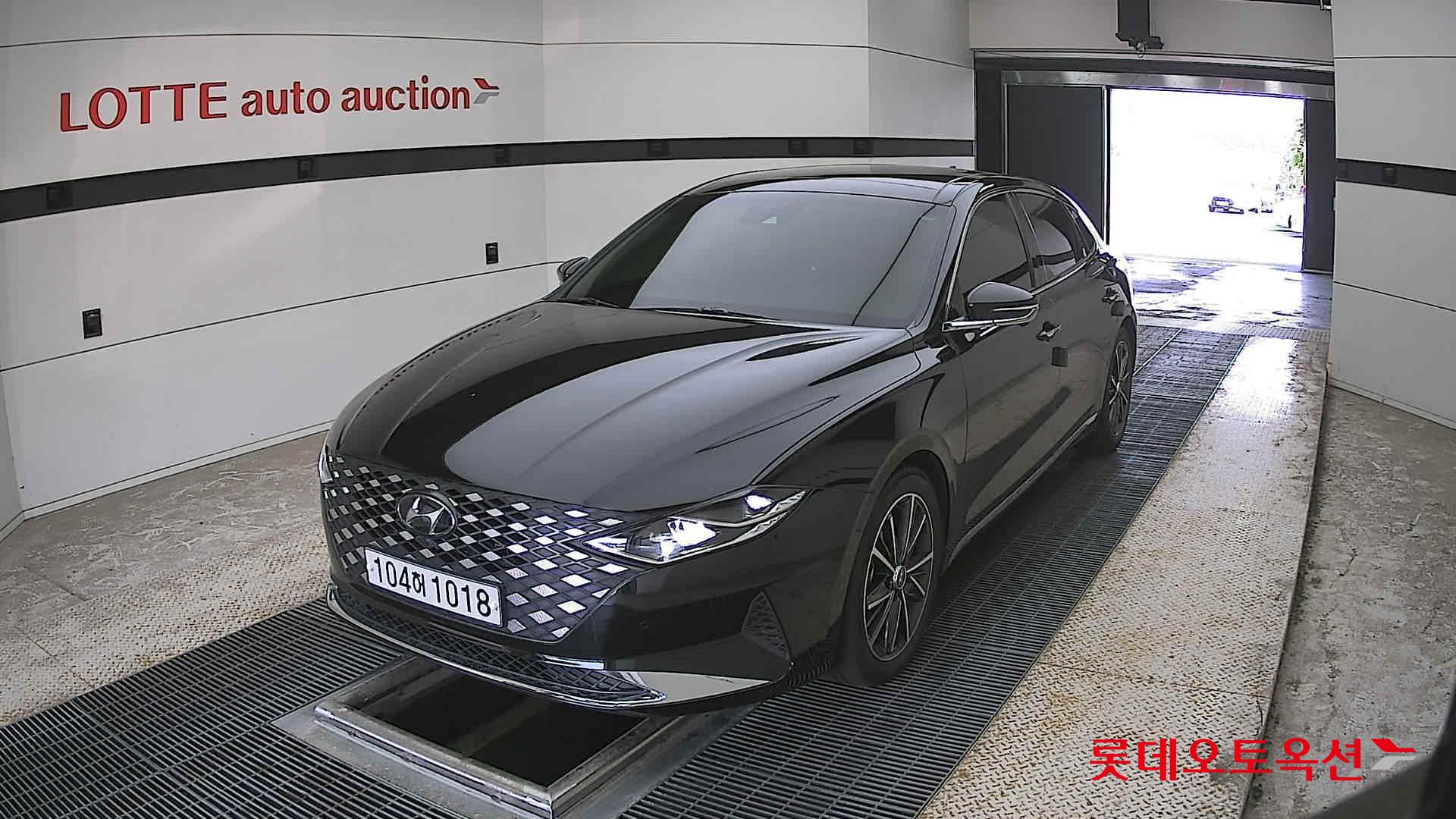 Hyundai Grandeur - 10