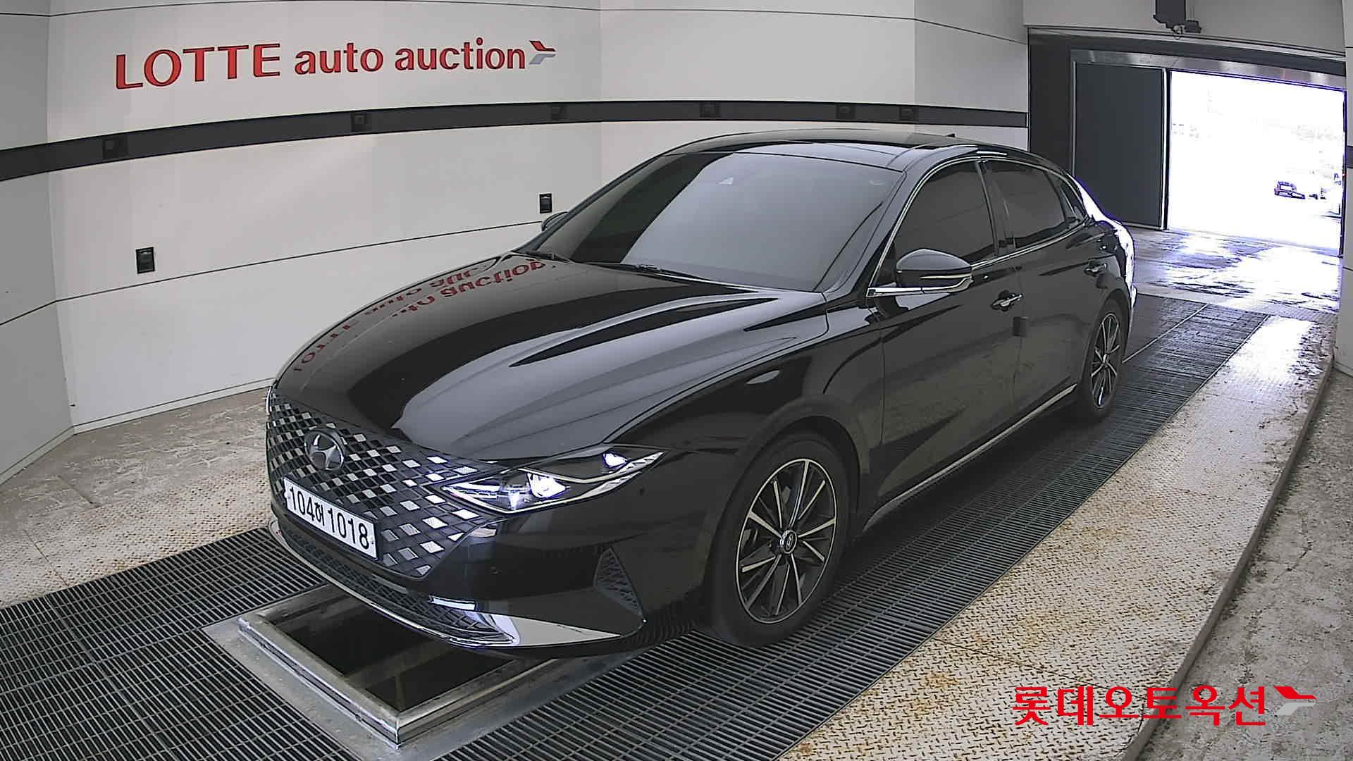 Hyundai Grandeur - 3
